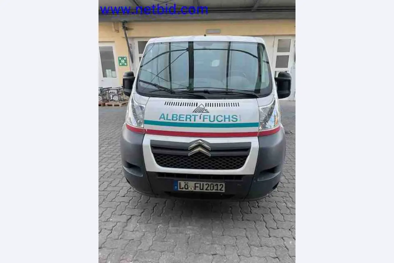 Trucks with loading crane, vans, Dokas with tarpaulin and bows, station wagons, forklift trucks, skips, small equipment, tools-2