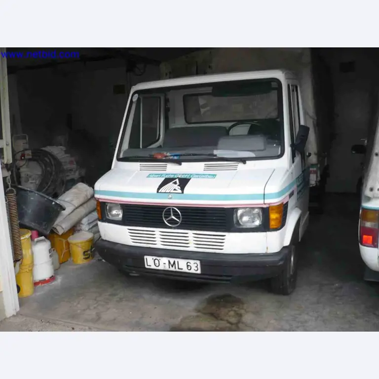 Trucks with loading crane, vans, Dokas with tarpaulin and bows, station wagons, forklift trucks, skips, small equipment, tools-1