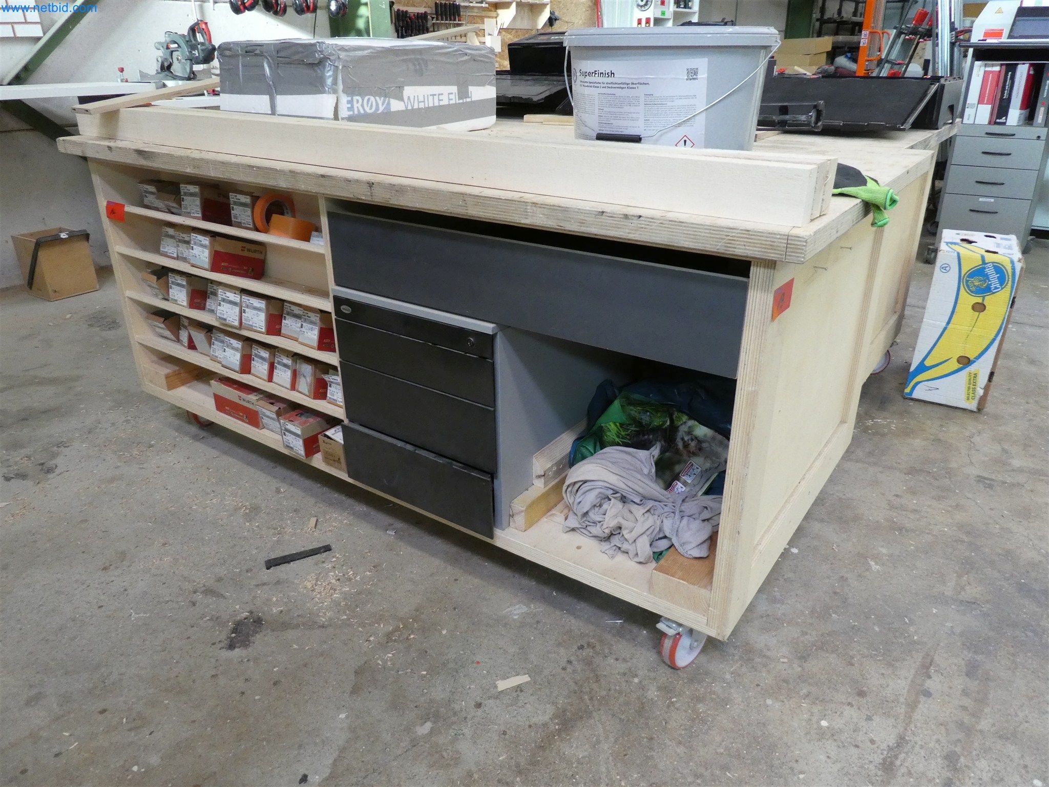 Machines from the carpentry & furniture construction sector-1