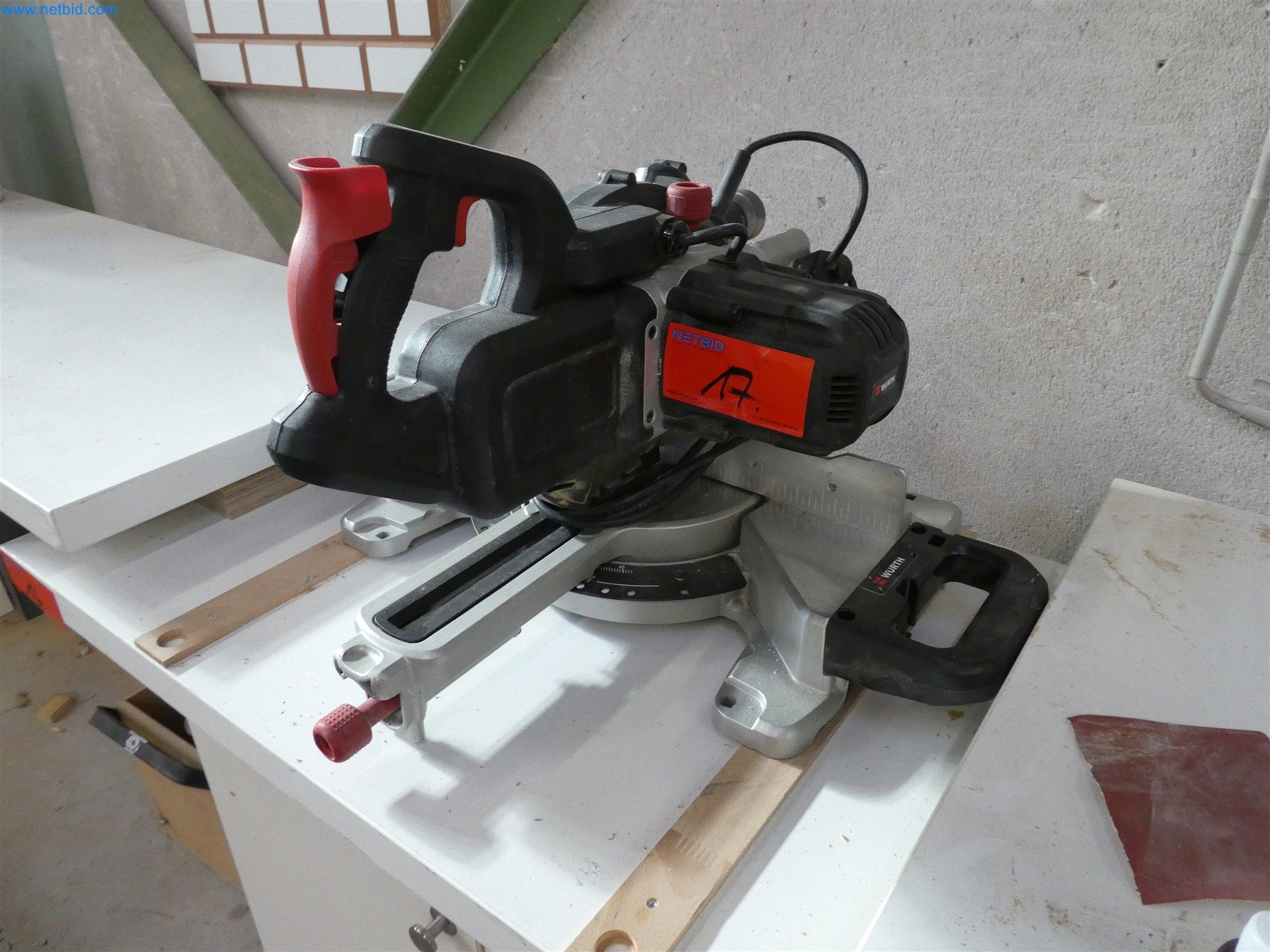 Machines from the carpentry & furniture construction sector-1