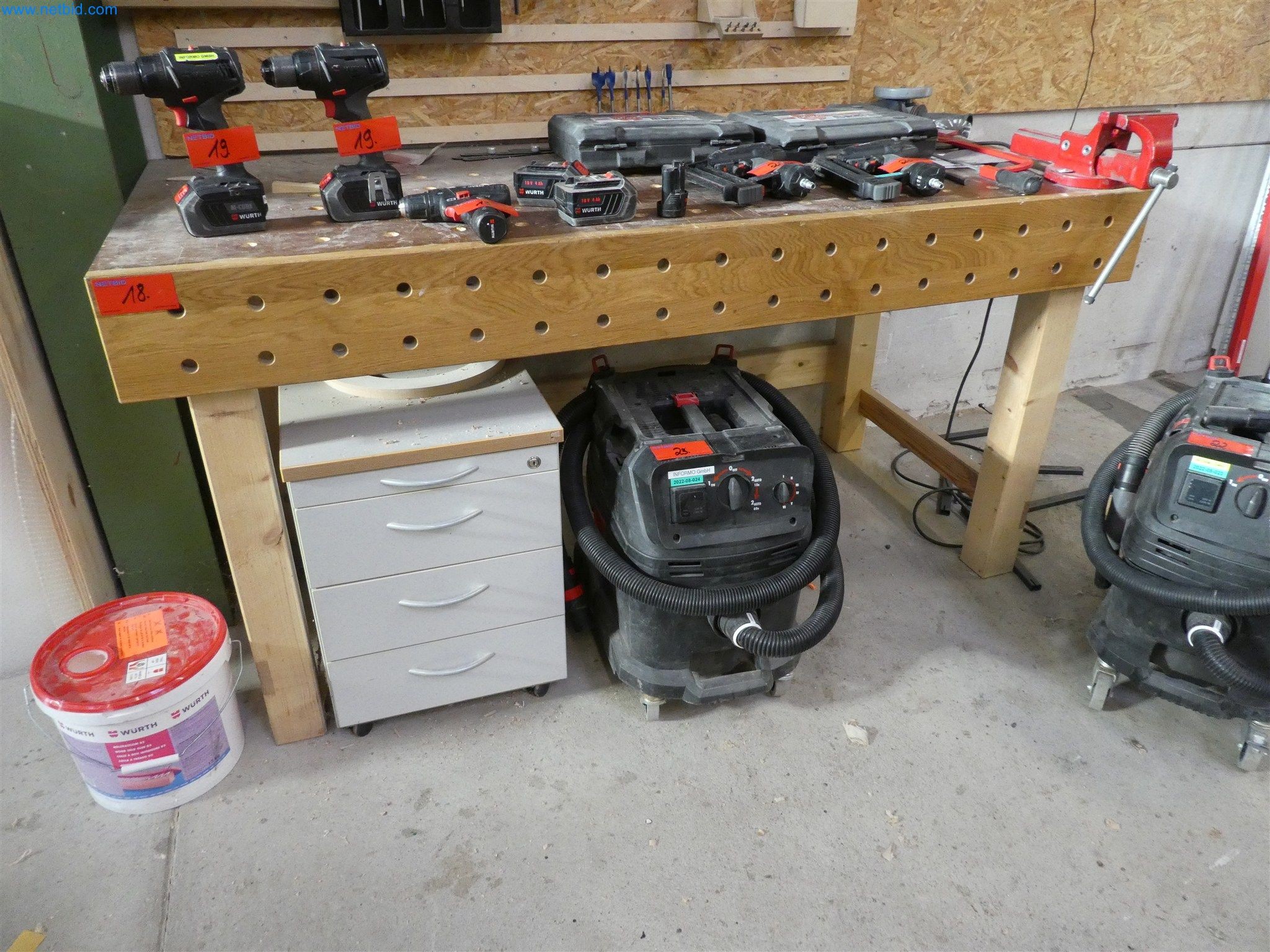 Machines from the carpentry & furniture construction sector-1