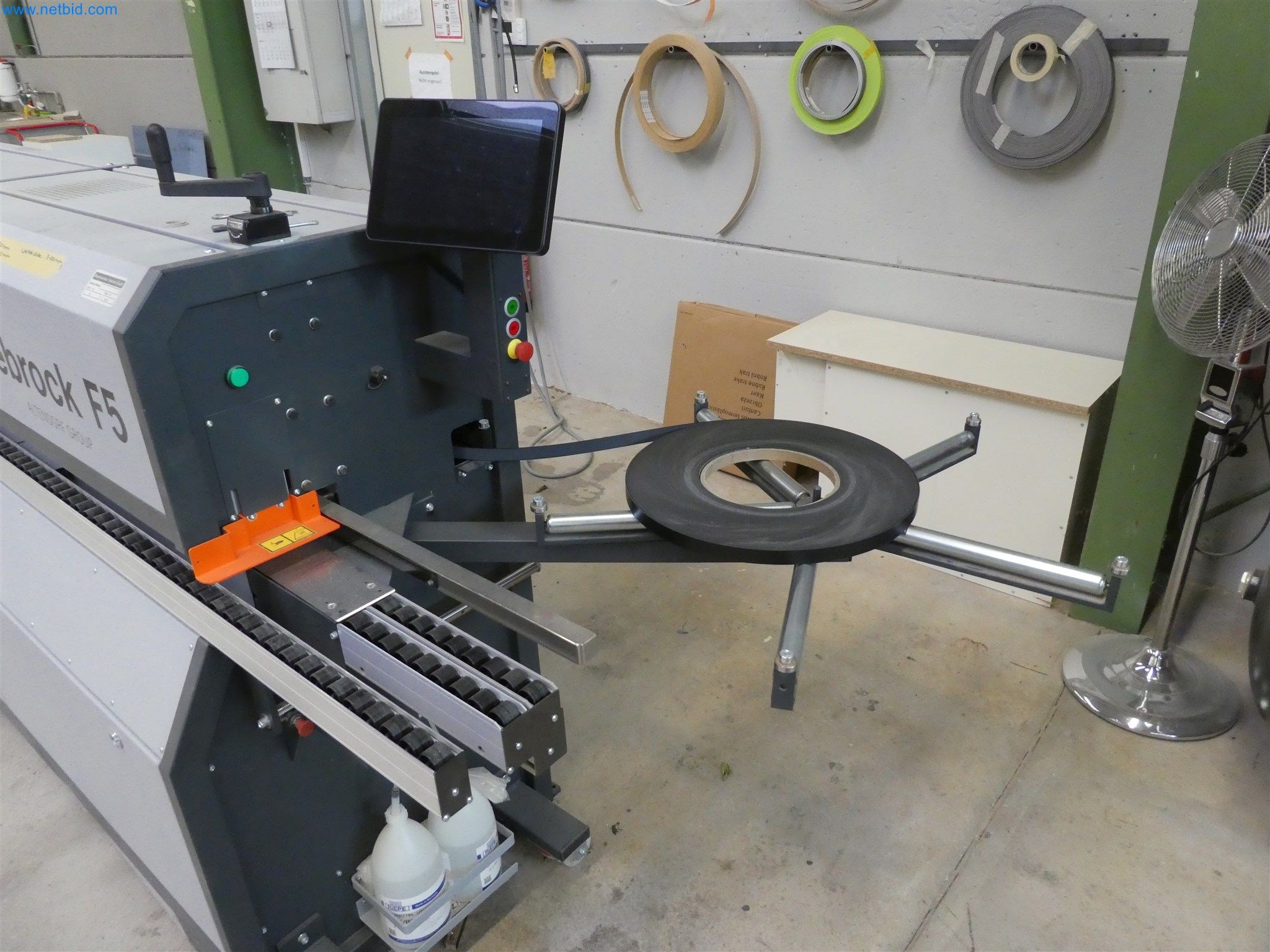 Machines from the carpentry & furniture construction sector-7