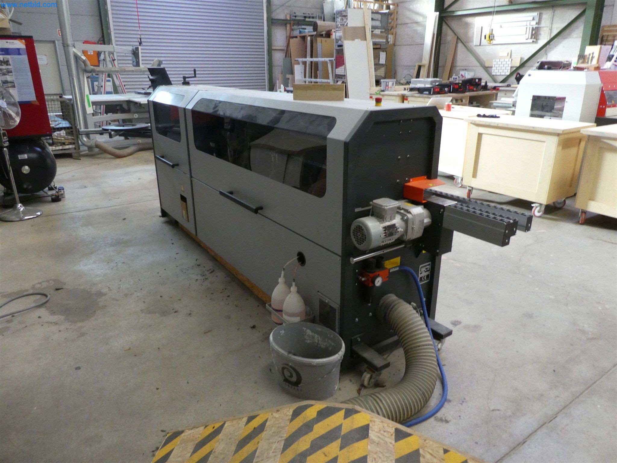 Machines from the carpentry & furniture construction sector-8