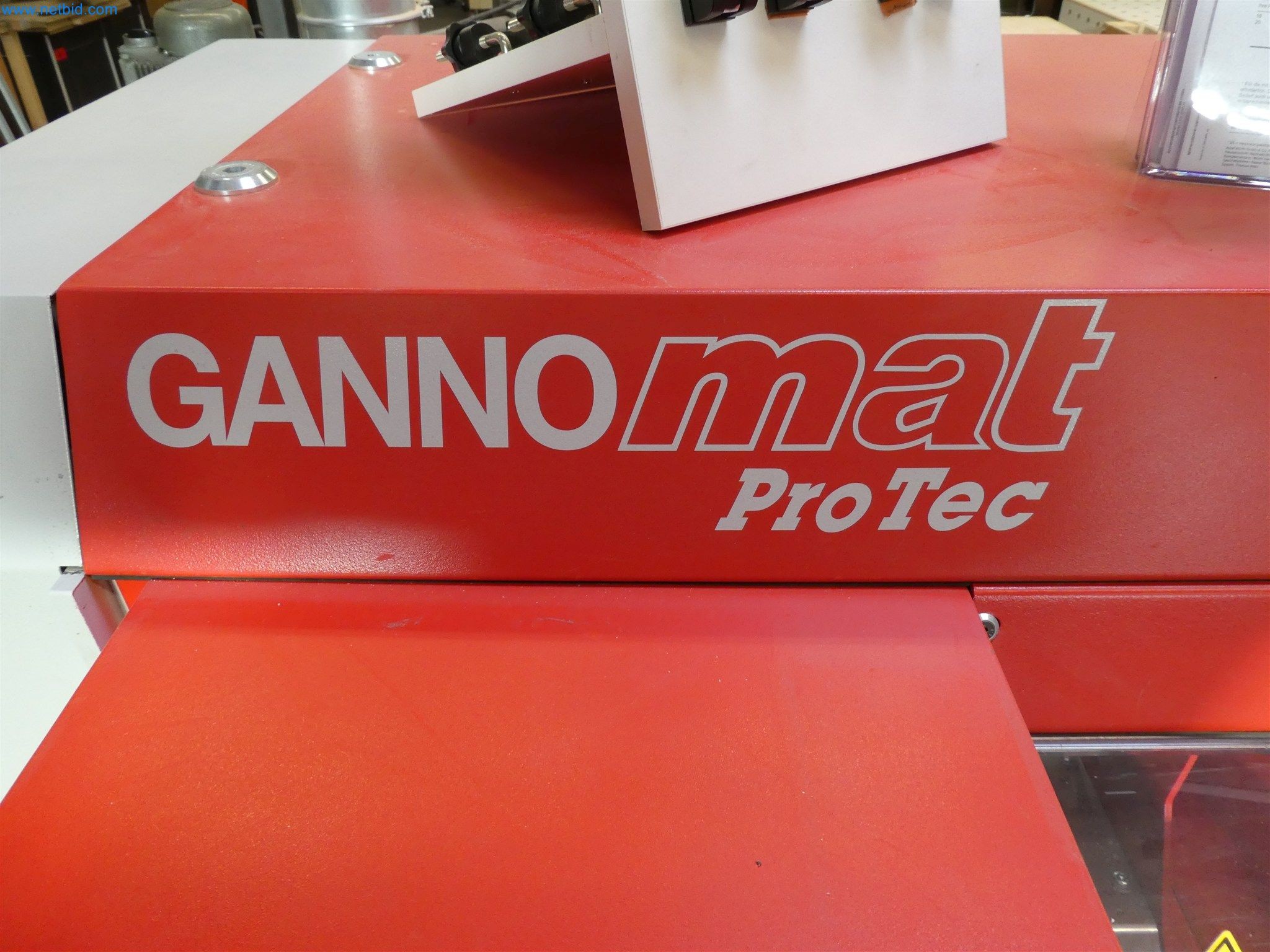 Machines from the carpentry & furniture construction sector-3