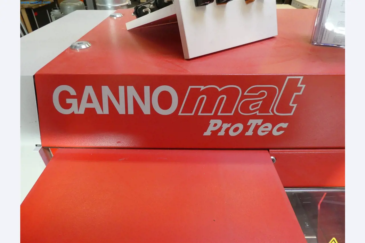 Machines from the carpentry & furniture construction sector-3