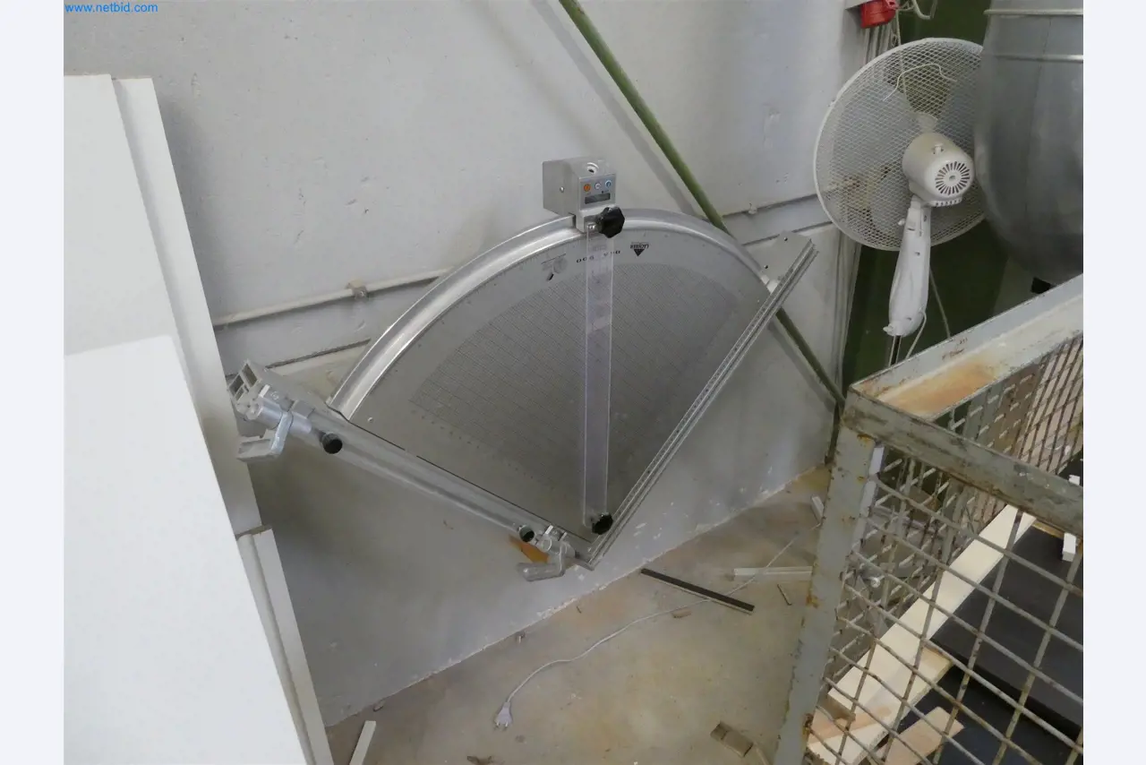 Machines from the carpentry & furniture construction sector-11