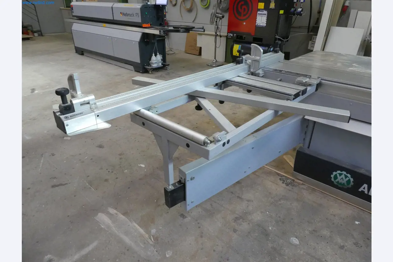 Machines from the carpentry & furniture construction sector-8