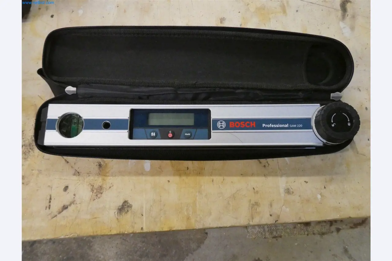 Machines from the carpentry & furniture construction sector-3