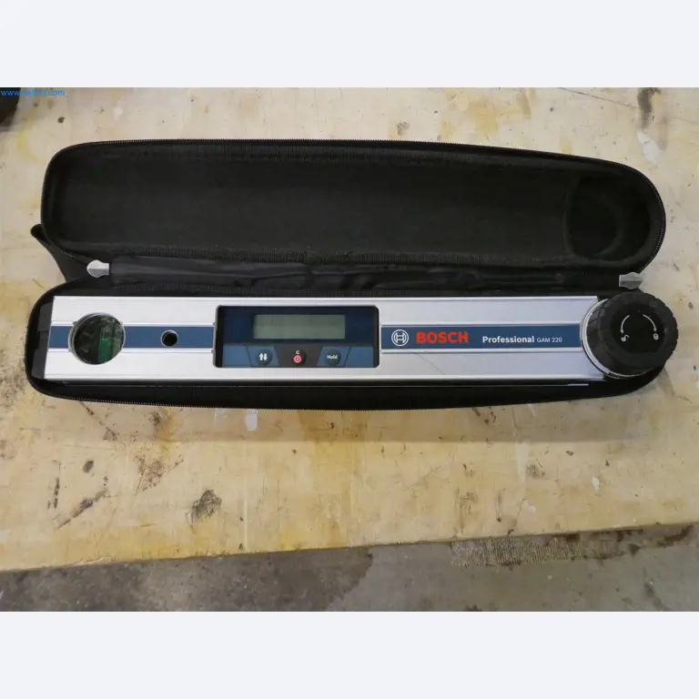 Machines from the carpentry & furniture construction sector-3