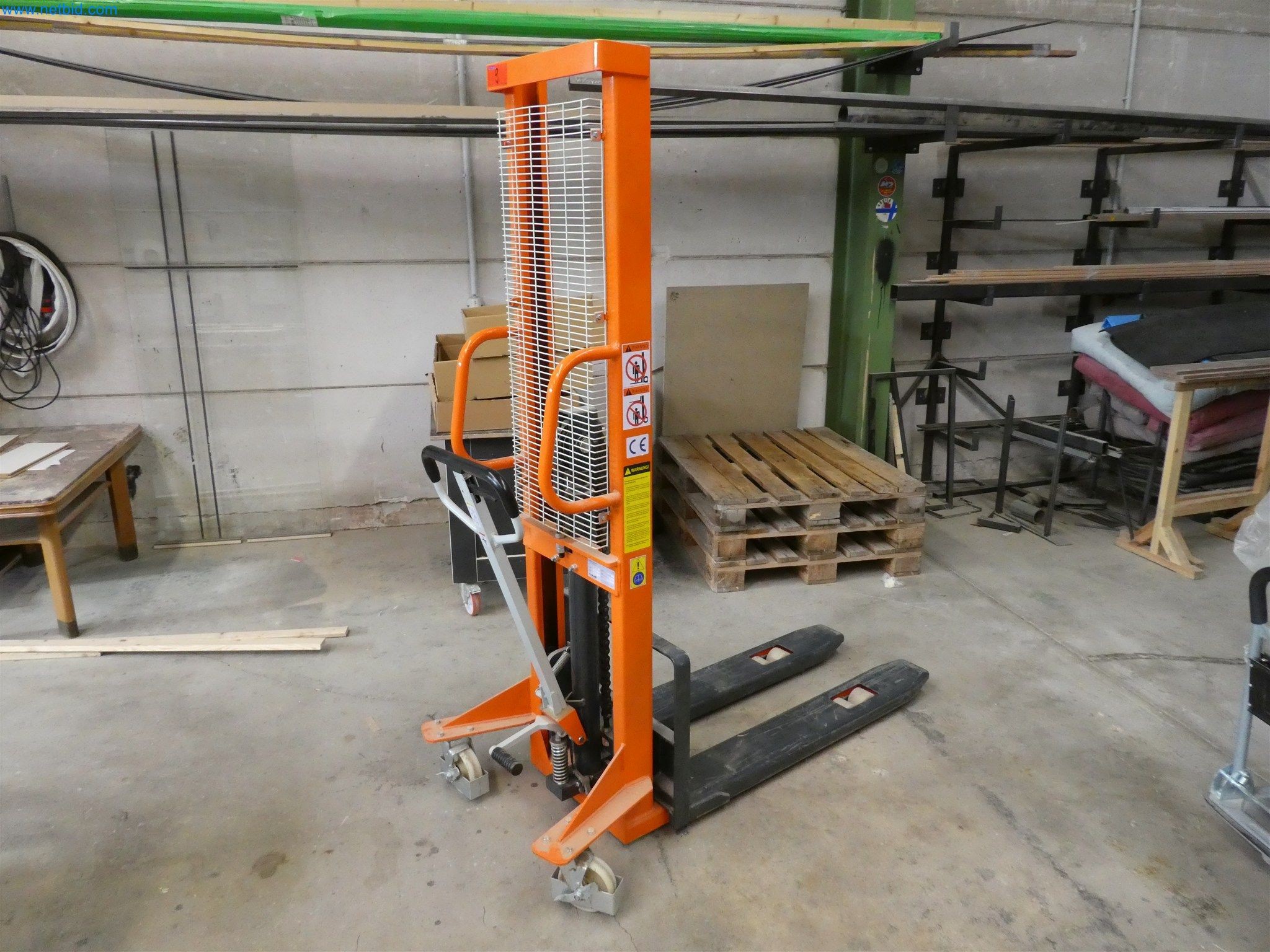 Machines from the carpentry & furniture construction sector-1