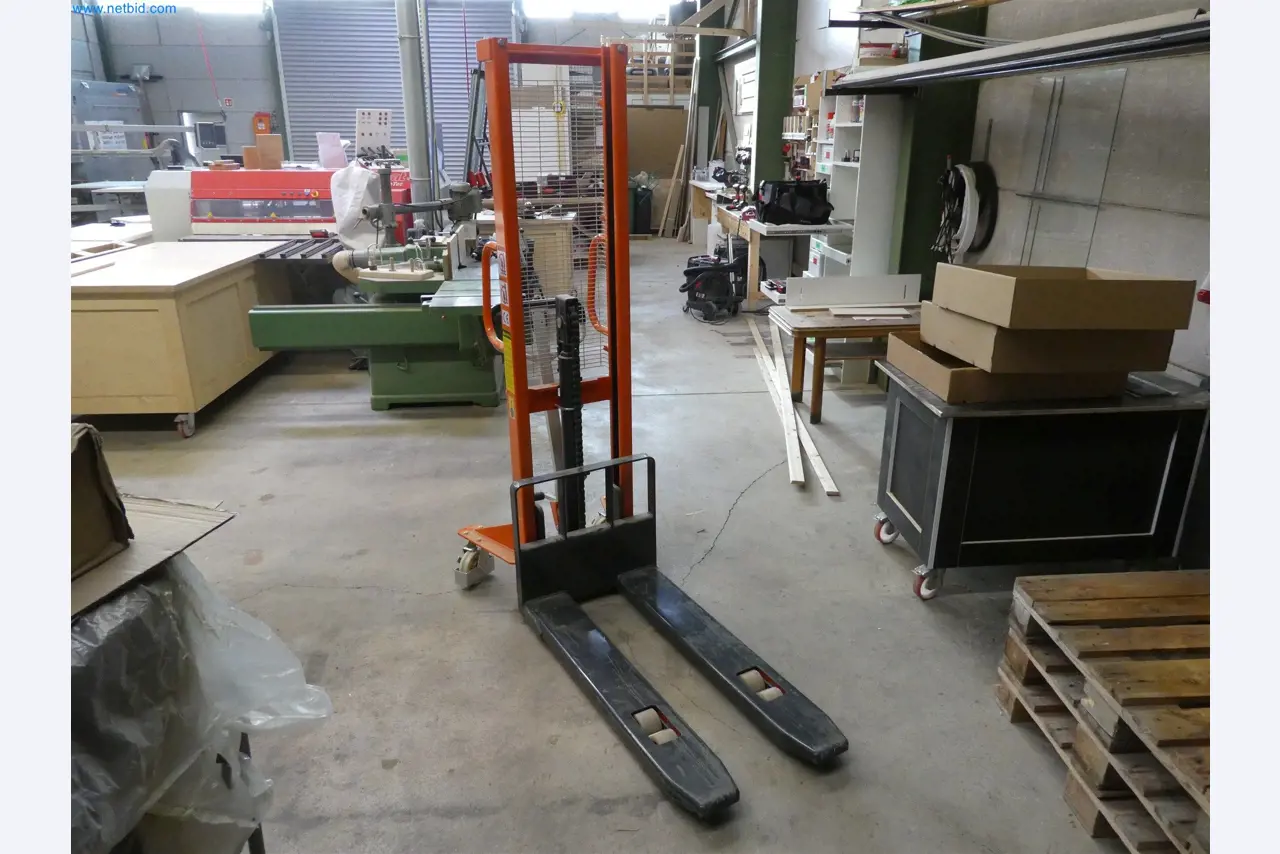 Machines from the carpentry & furniture construction sector-2