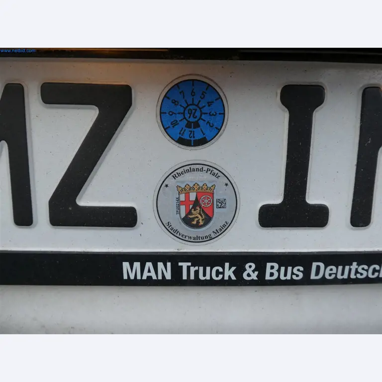 Machines du secteur de la menuiserie et de l'ameublement-16