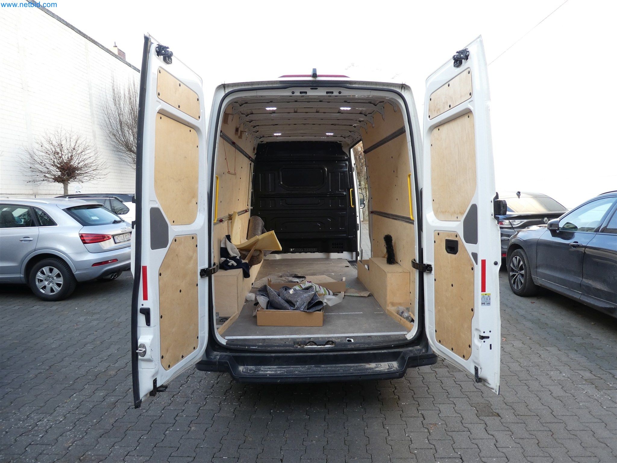 Maschinen aus dem Bereich Schreinerei & Möbelbau -17