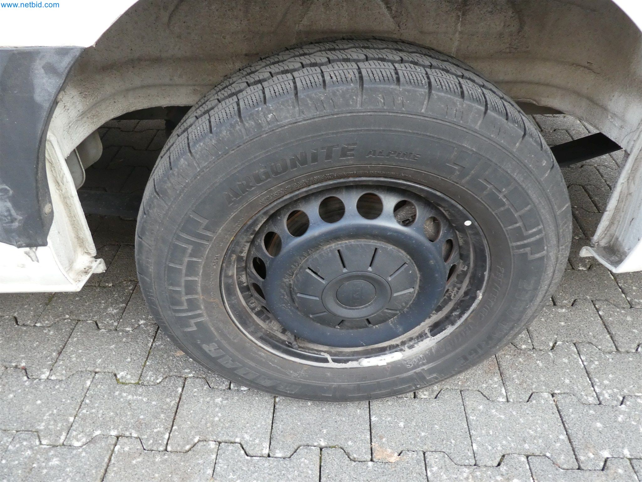 Maschinen aus dem Bereich Schreinerei & Möbelbau -8