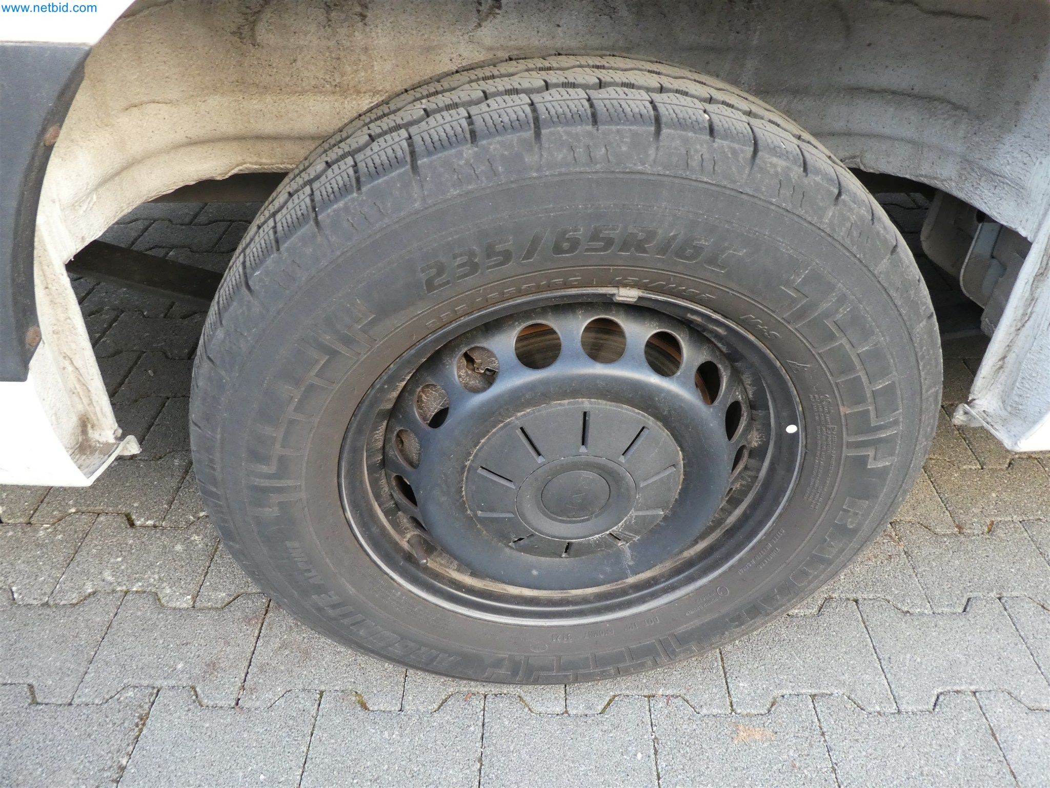 Maschinen aus dem Bereich Schreinerei & Möbelbau -9