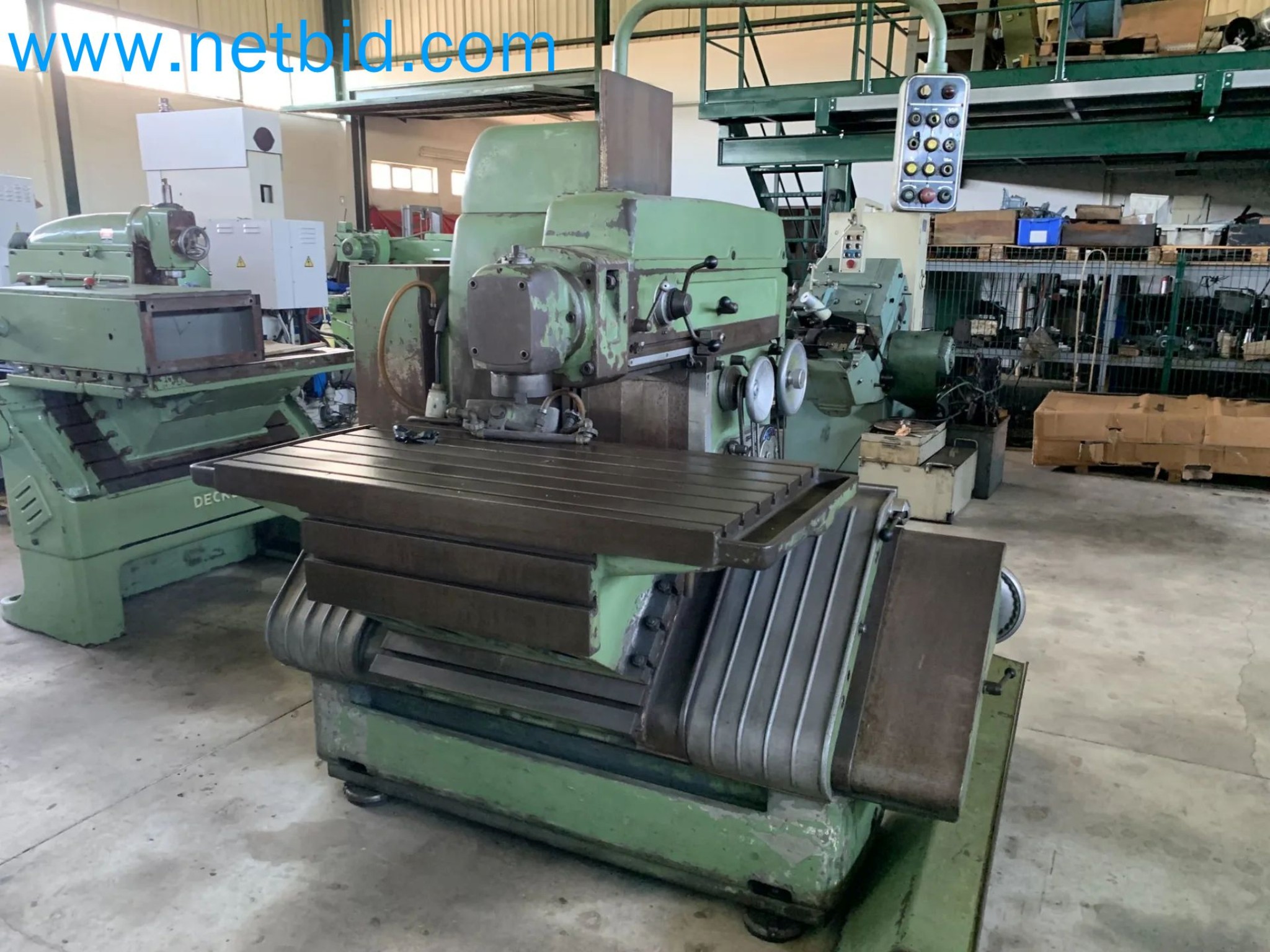 Vários veículos a motor-4