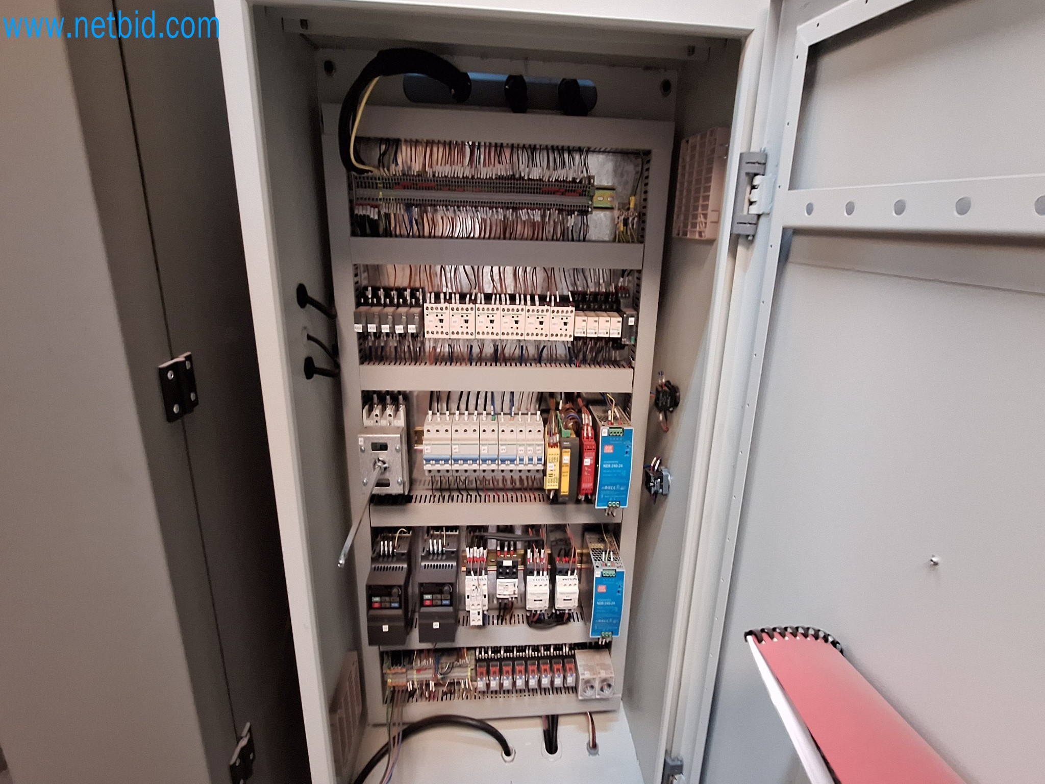 Vários veículos a motor-10