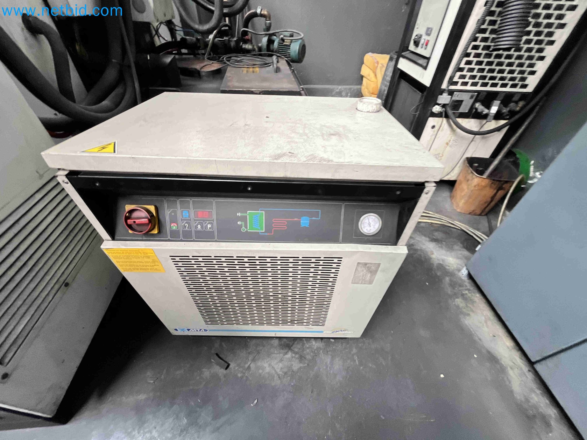 Auktion von Metallbearbeitungsmaschinen aus mehreren Unternehmensschließungen in Portugal-12