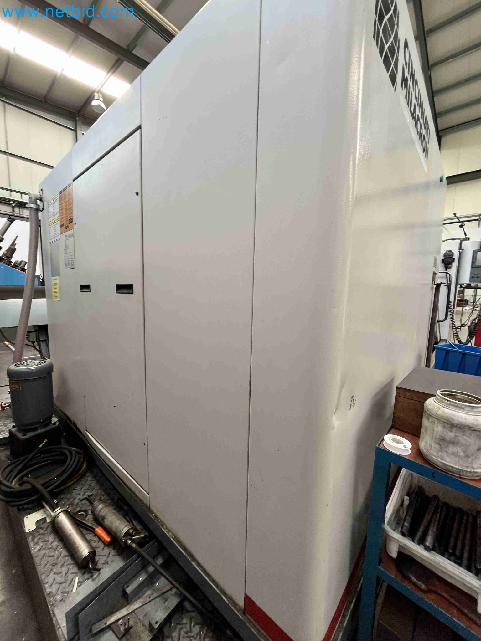 Aukce kovozpracujících stroju z nekolika uzavrených podniku v Portugalsku-10