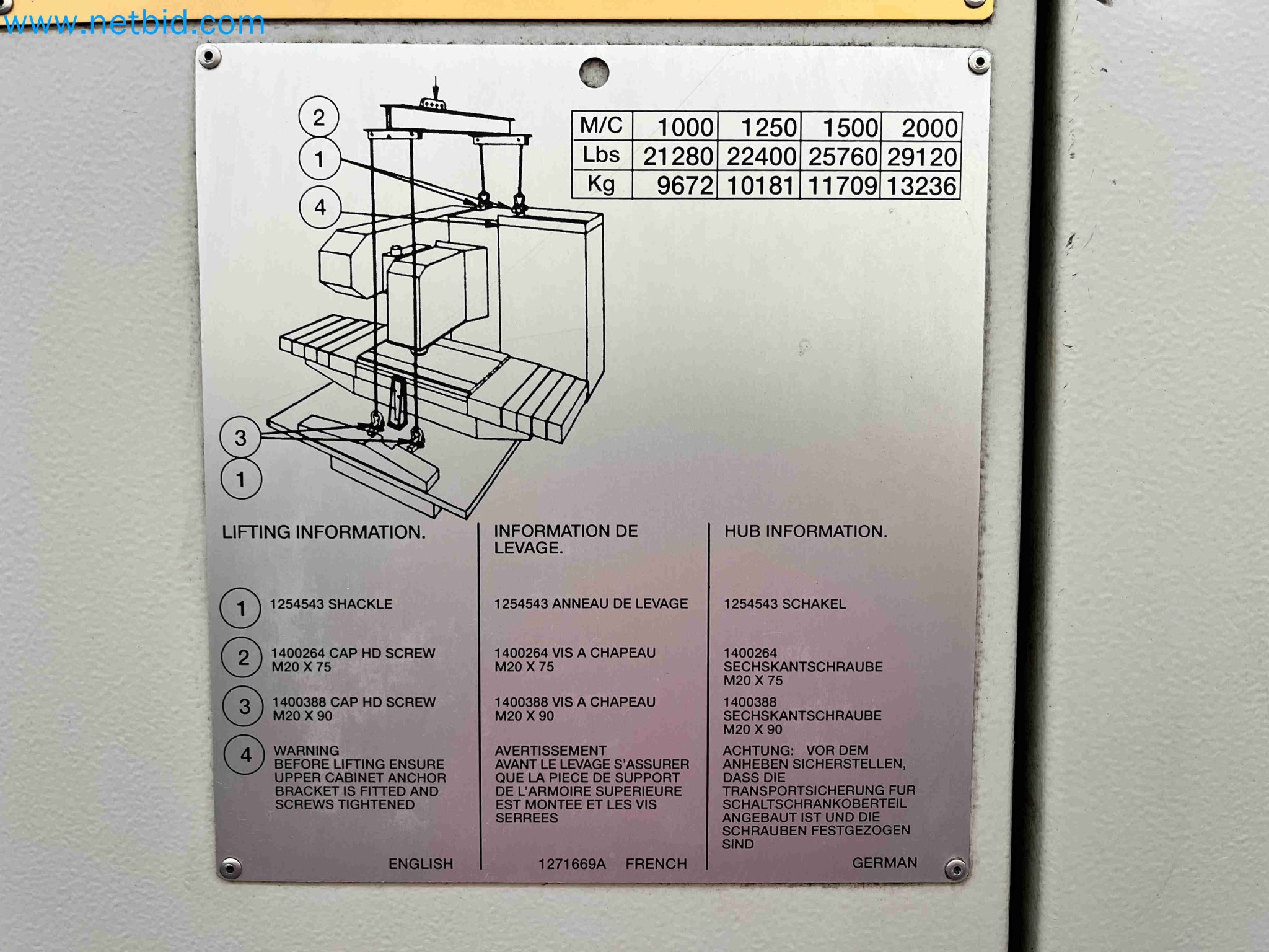 Aukce kovozpracujících stroju z nekolika uzavrených podniku v Portugalsku-12