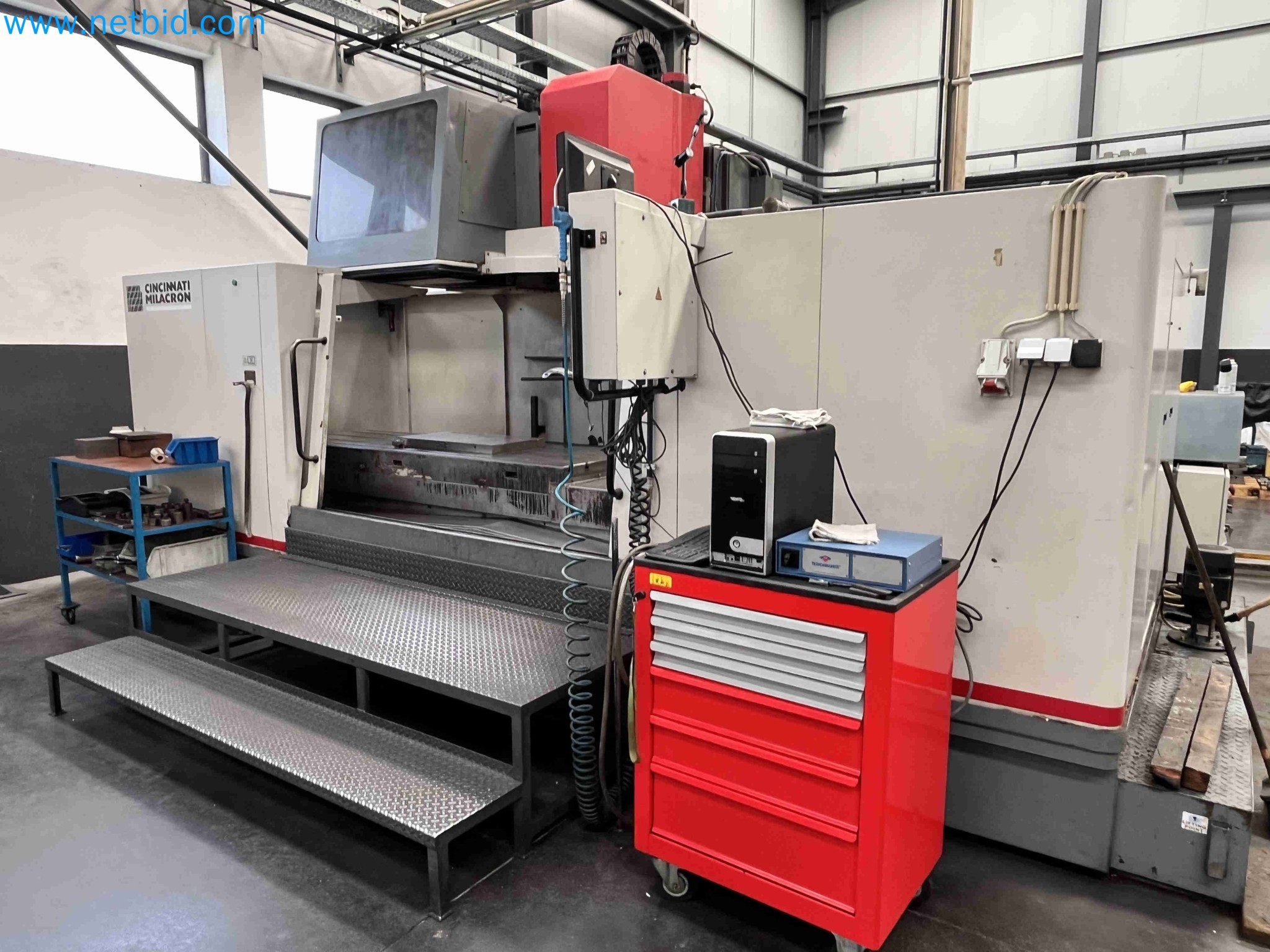 Aukce kovozpracujících stroju z nekolika uzavrených podniku v Portugalsku-1