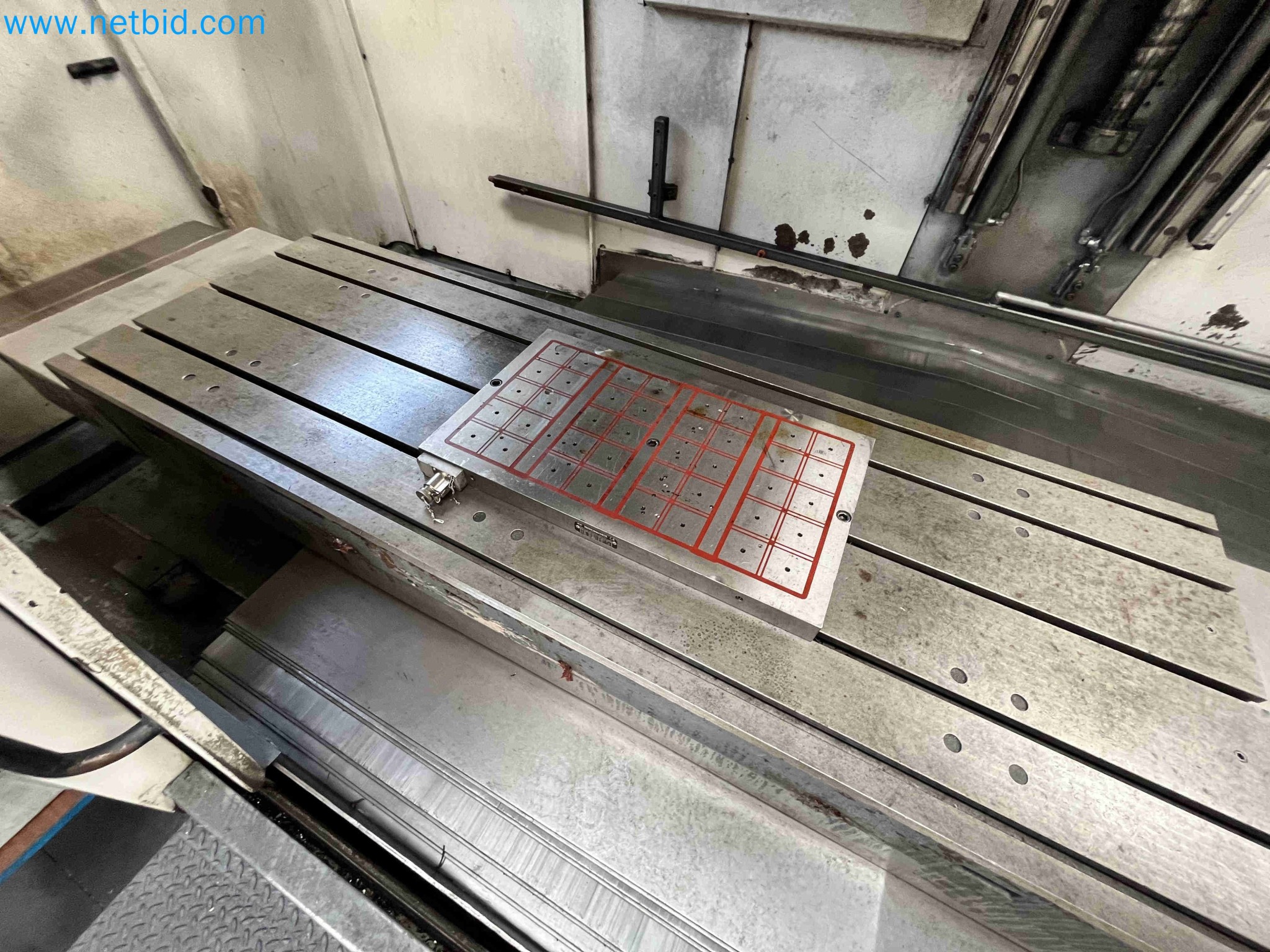 Aukce kovozpracujících stroju z nekolika uzavrených podniku v Portugalsku-4