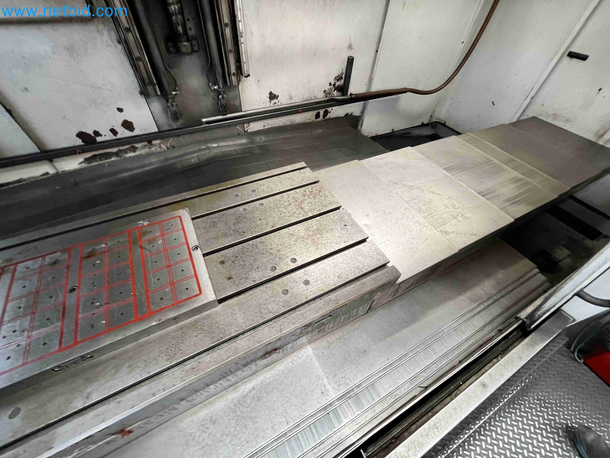 Aukce kovozpracujících stroju z nekolika uzavrených podniku v Portugalsku-5