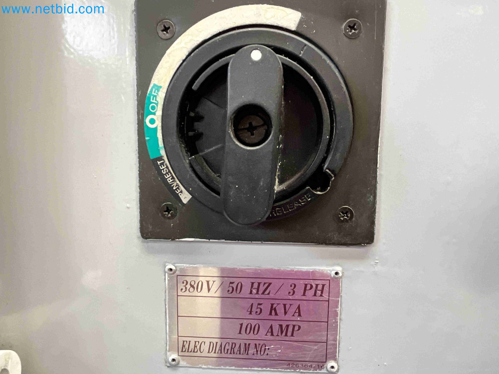 Vente aux enchères de machines-outils provenant de plusieurs fermetures d'entreprises au Portugal-24