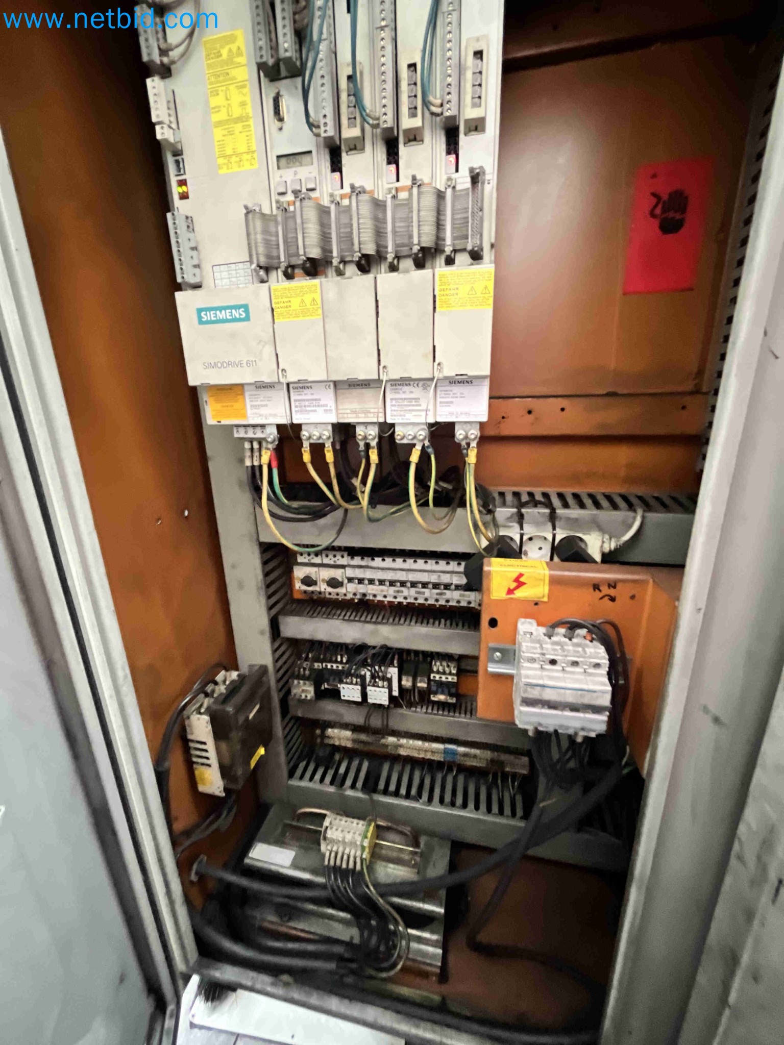 Subasta de maquinaria metalúrgica proveniente de varios cierres empresariales en Portugal-22