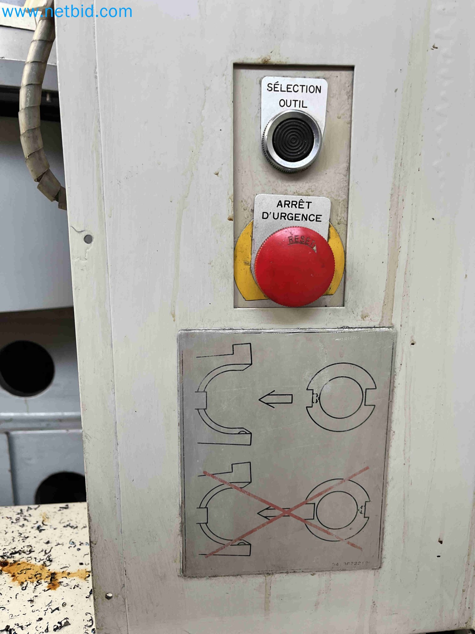 Aukce kovozpracujících stroju z nekolika uzavrených podniku v Portugalsku-18