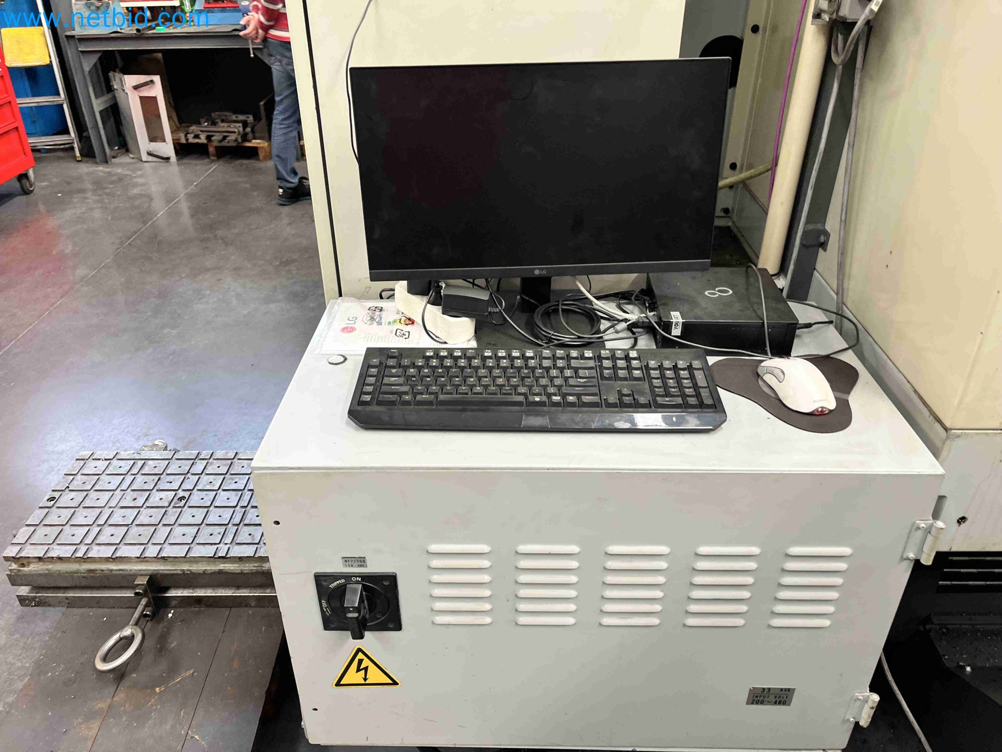 Aukce kovozpracujících stroju z nekolika uzavrených podniku v Portugalsku-23