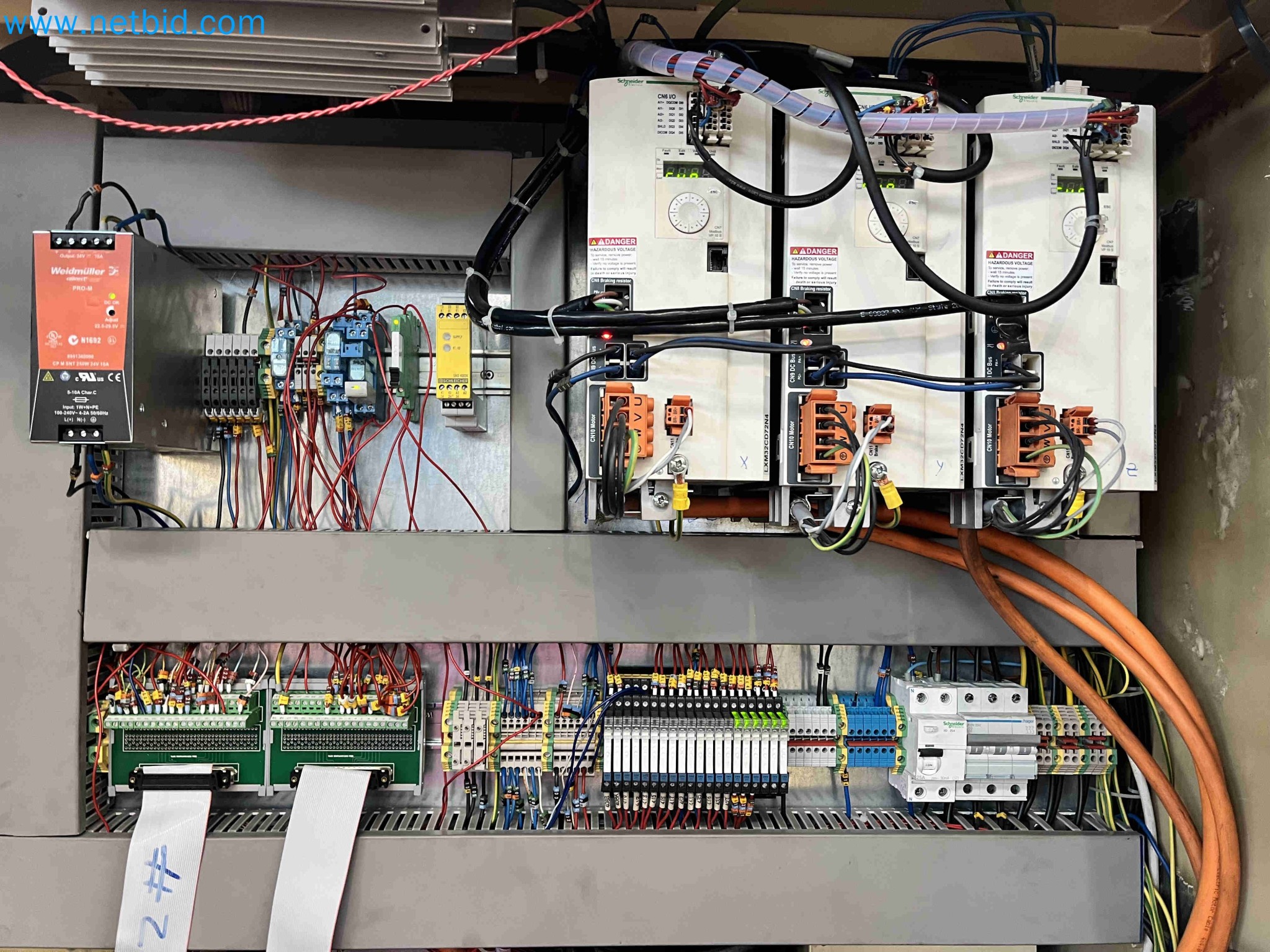 Aukce kovozpracujících stroju z nekolika uzavrených podniku v Portugalsku-27