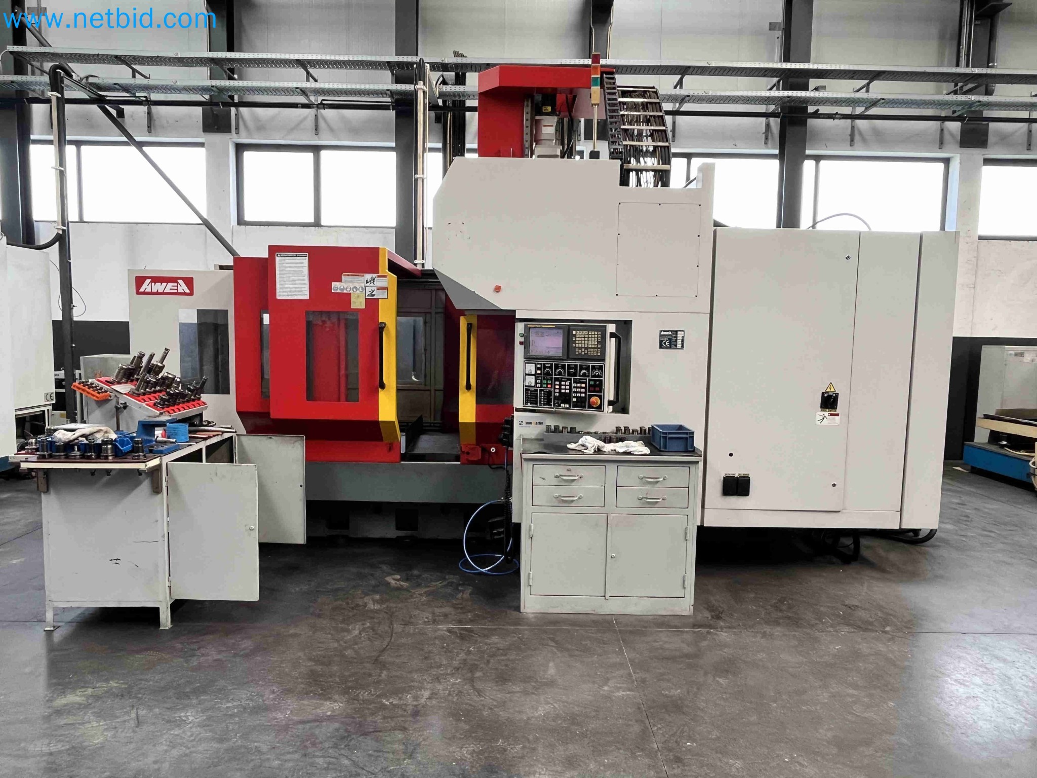 Vente aux enchères de machines-outils provenant de plusieurs fermetures d'entreprises au Portugal-1