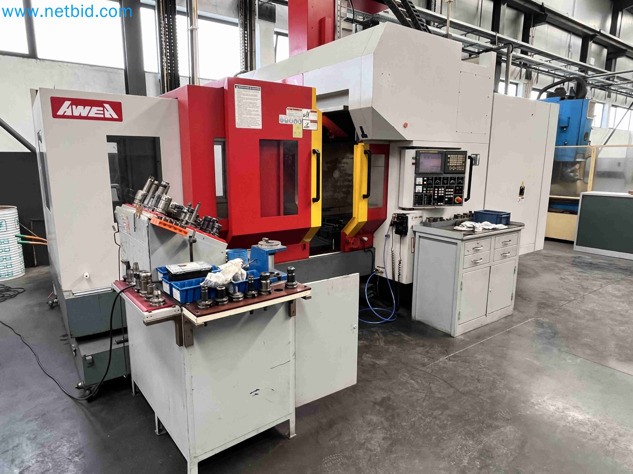 Vente aux enchères de machines-outils provenant de plusieurs fermetures d'entreprises au Portugal-2