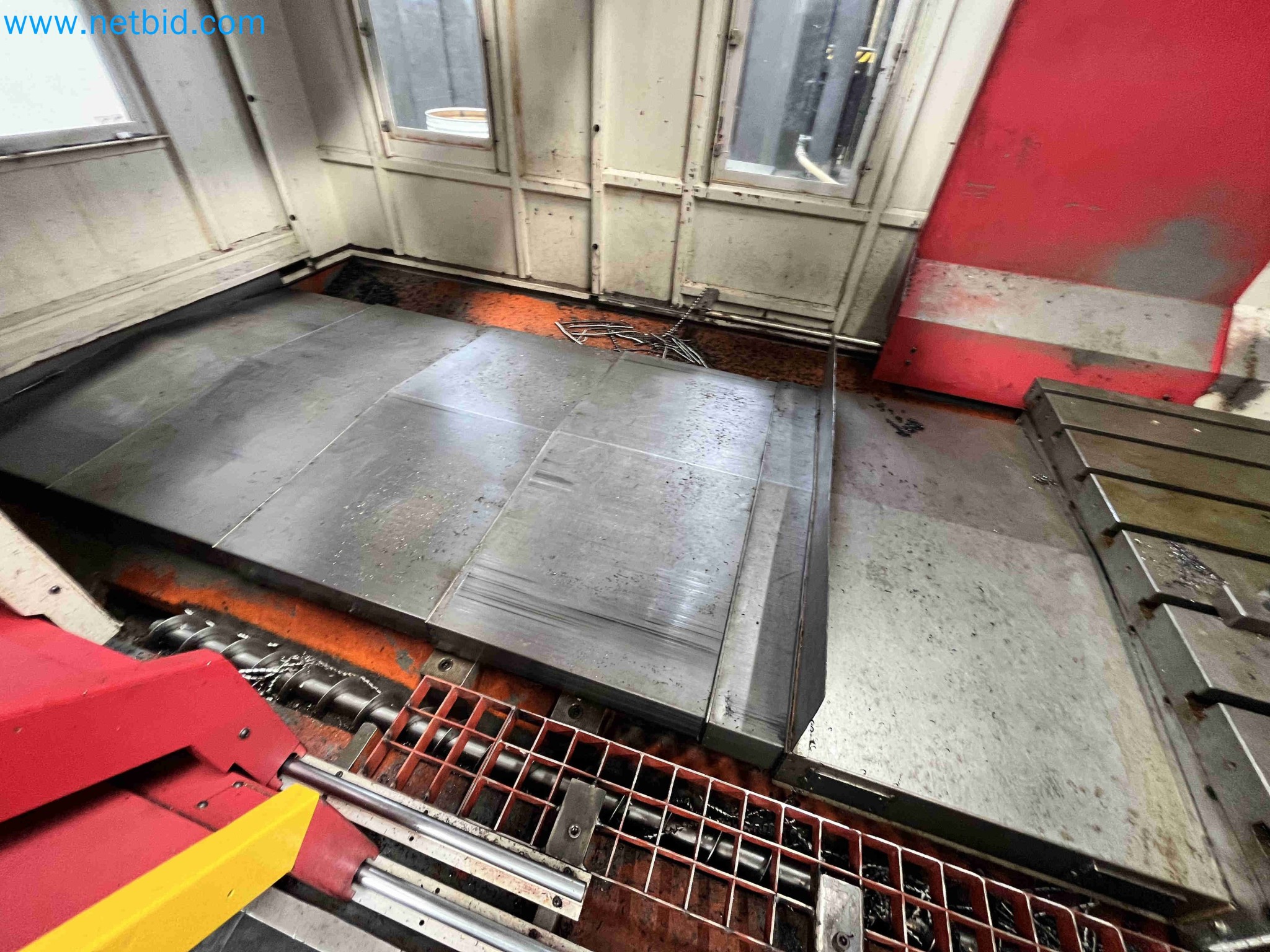 Vente aux enchères de machines-outils provenant de plusieurs fermetures d'entreprises au Portugal-7