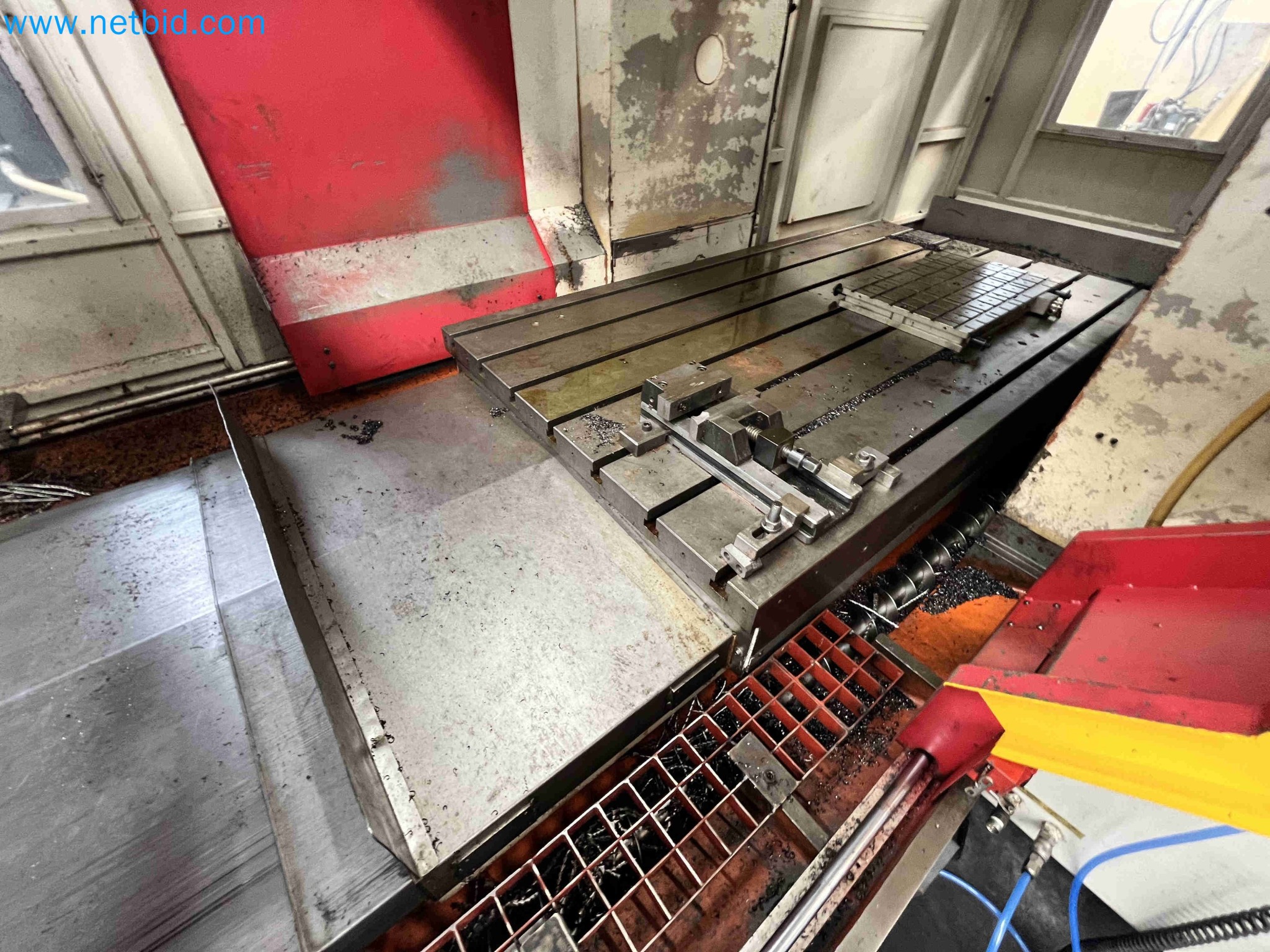 Vente aux enchères de machines-outils provenant de plusieurs fermetures d'entreprises au Portugal-8