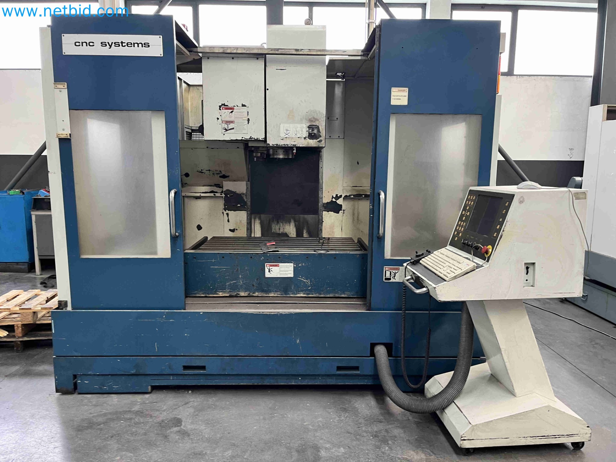 Vente aux enchères de machines-outils provenant de plusieurs fermetures d'entreprises au Portugal-1