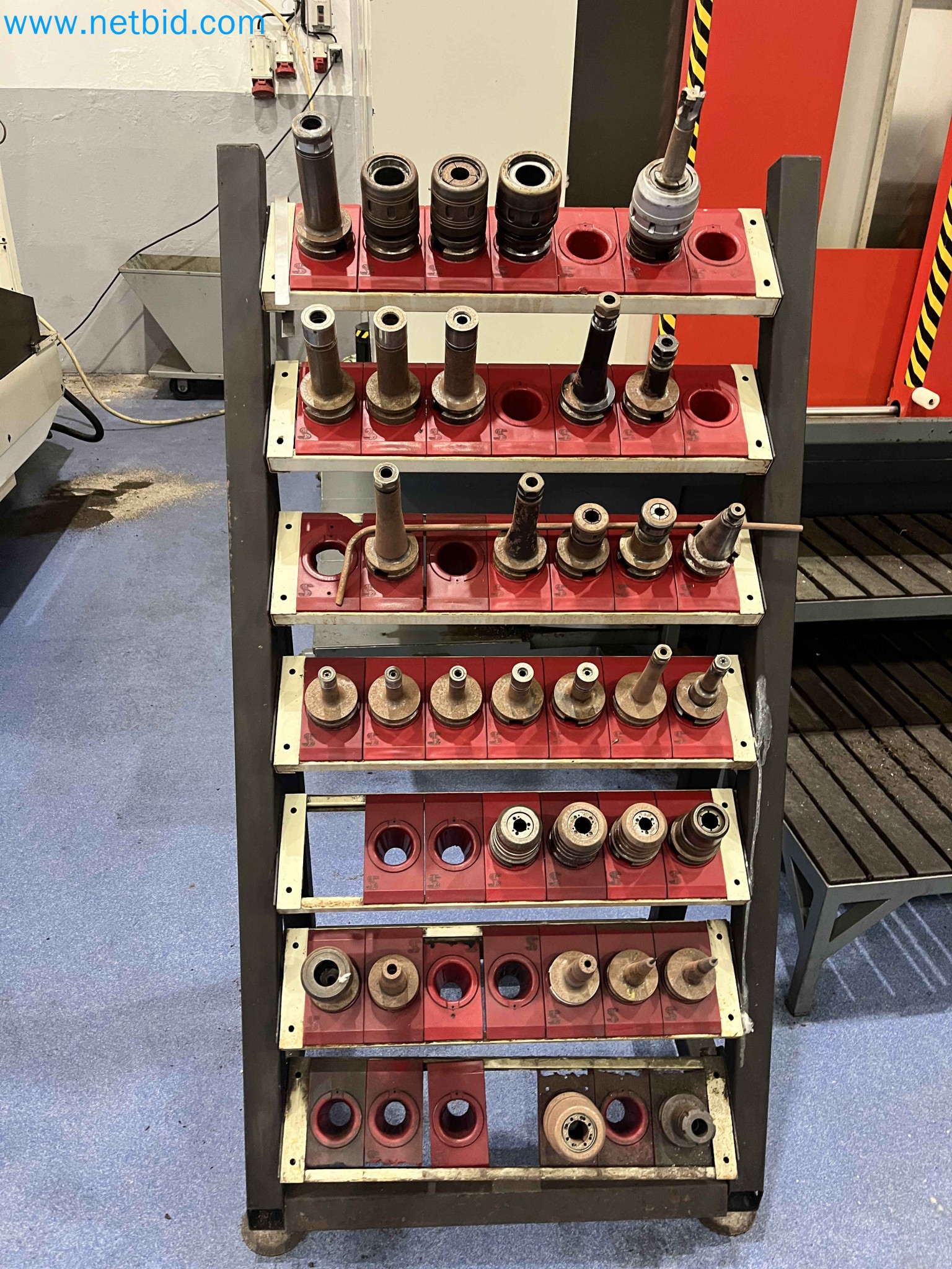 Auction of Metalworking Machinery from Multiple Business Closures in Portugal-24