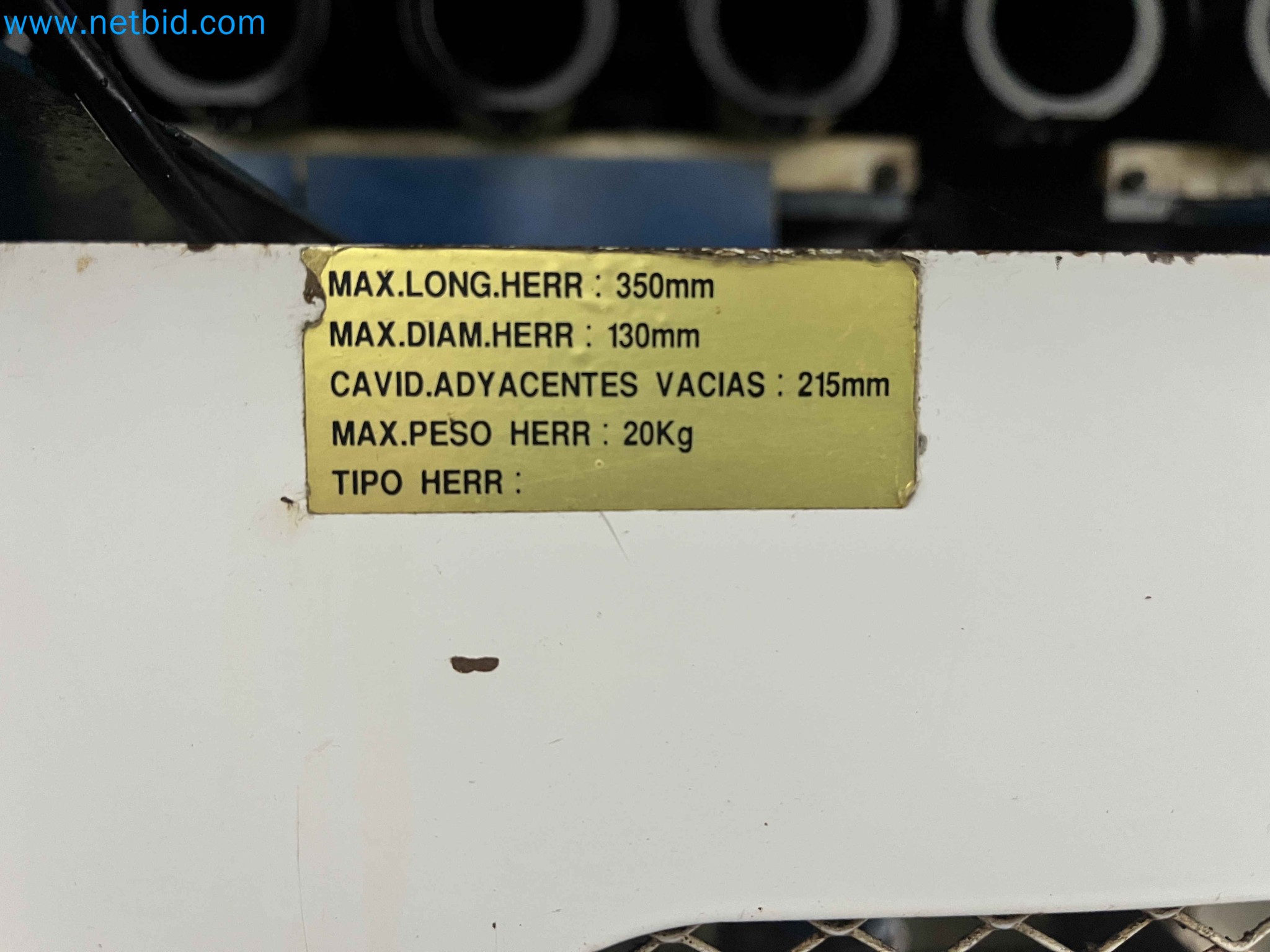 Dražba strojev za obdelavo kovin iz vec zaprtih podjetij na Portugalskem-29