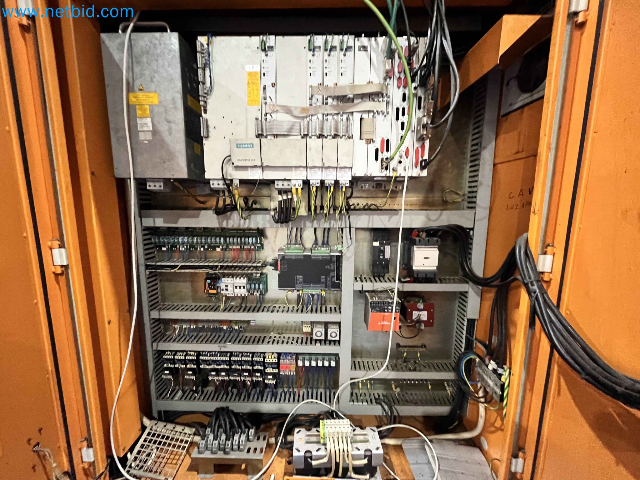 Dražba strojev za obdelavo kovin iz vec zaprtih podjetij na Portugalskem-31