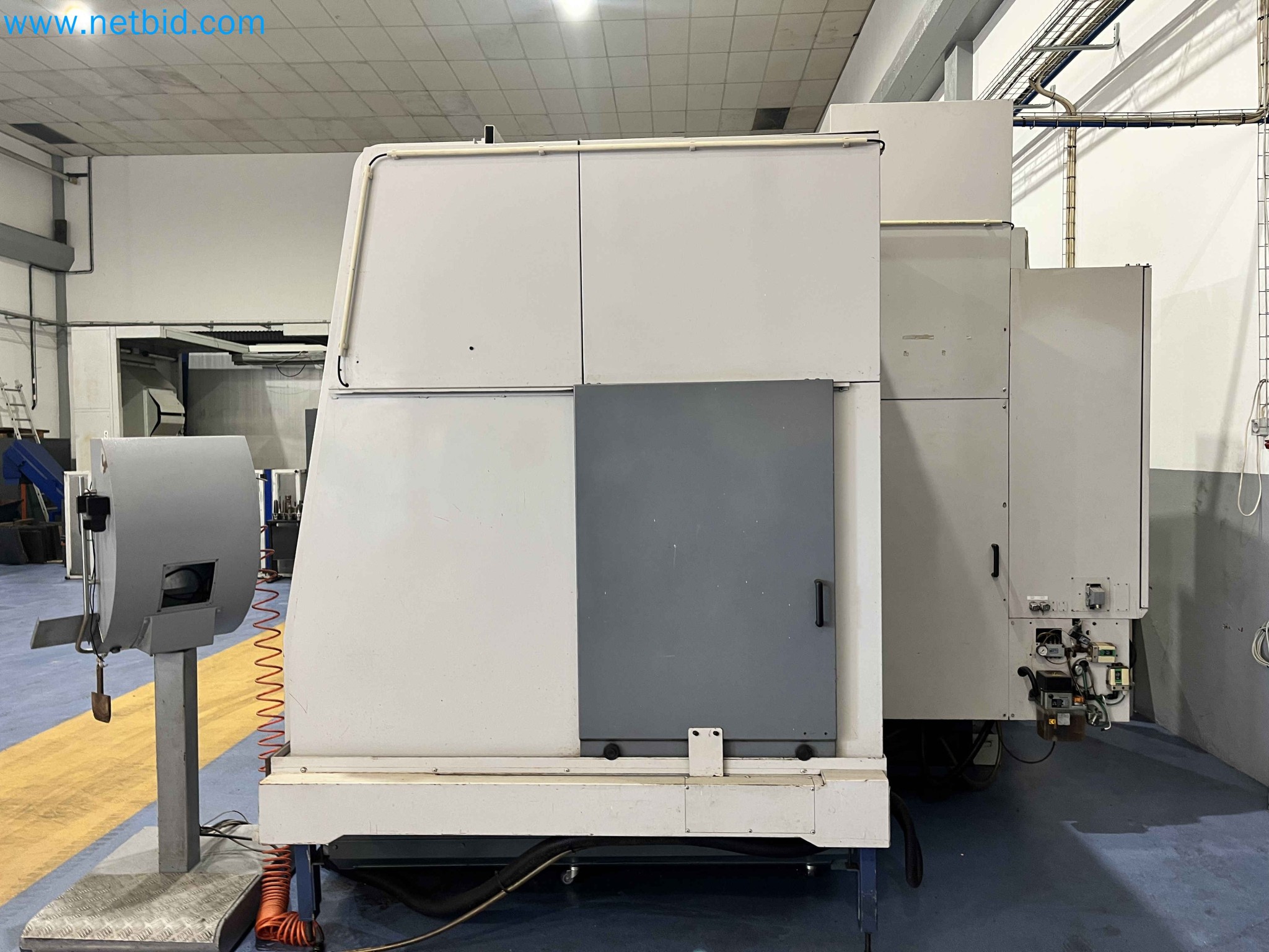 Dražba strojev za obdelavo kovin iz vec zaprtih podjetij na Portugalskem-21