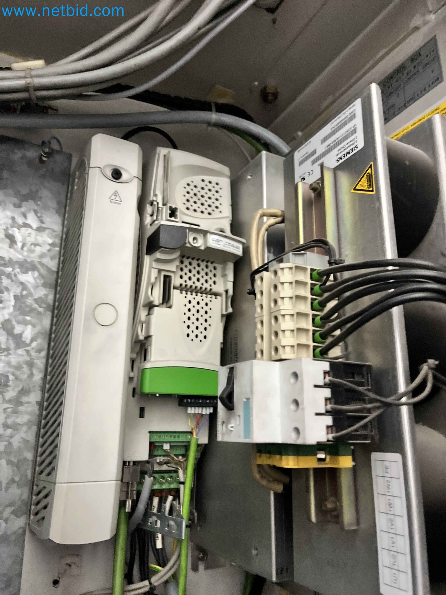 Dražba strojev za obdelavo kovin iz vec zaprtih podjetij na Portugalskem-26