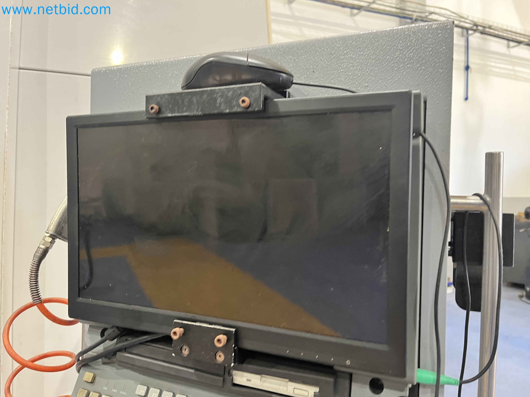 Dražba strojev za obdelavo kovin iz vec zaprtih podjetij na Portugalskem-33