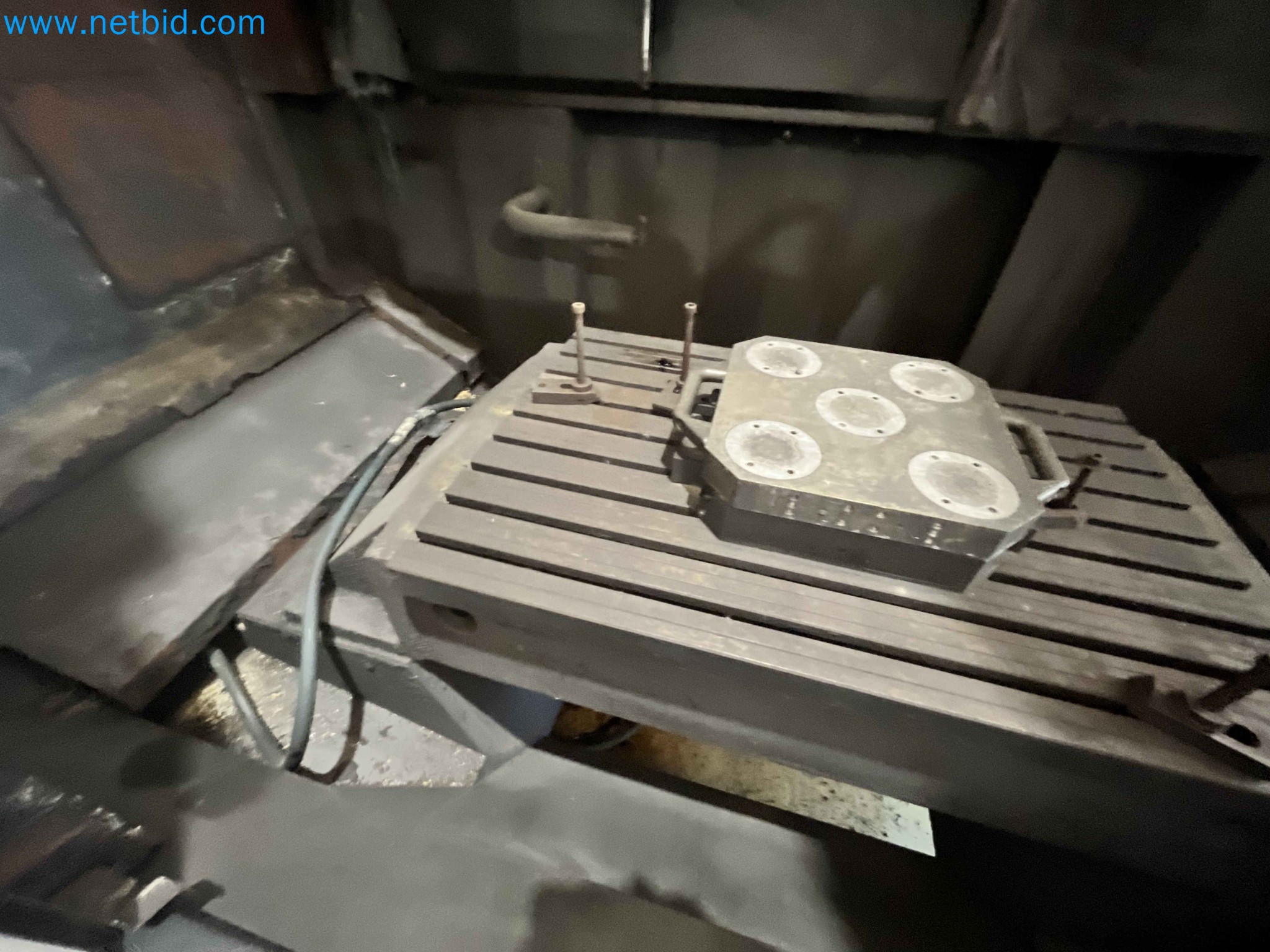 Dražba strojev za obdelavo kovin iz vec zaprtih podjetij na Portugalskem-5