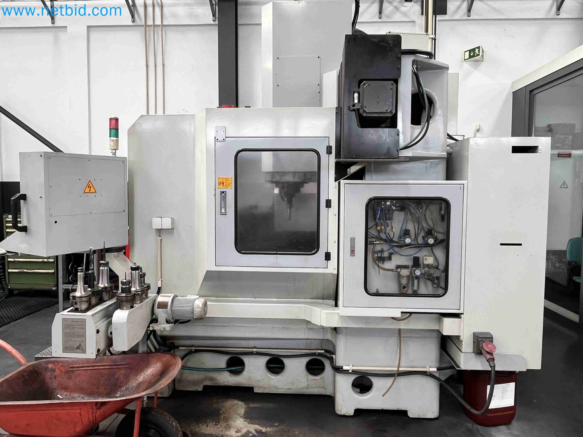 Auction of Metalworking Machinery from Multiple Business Closures in Portugal-8