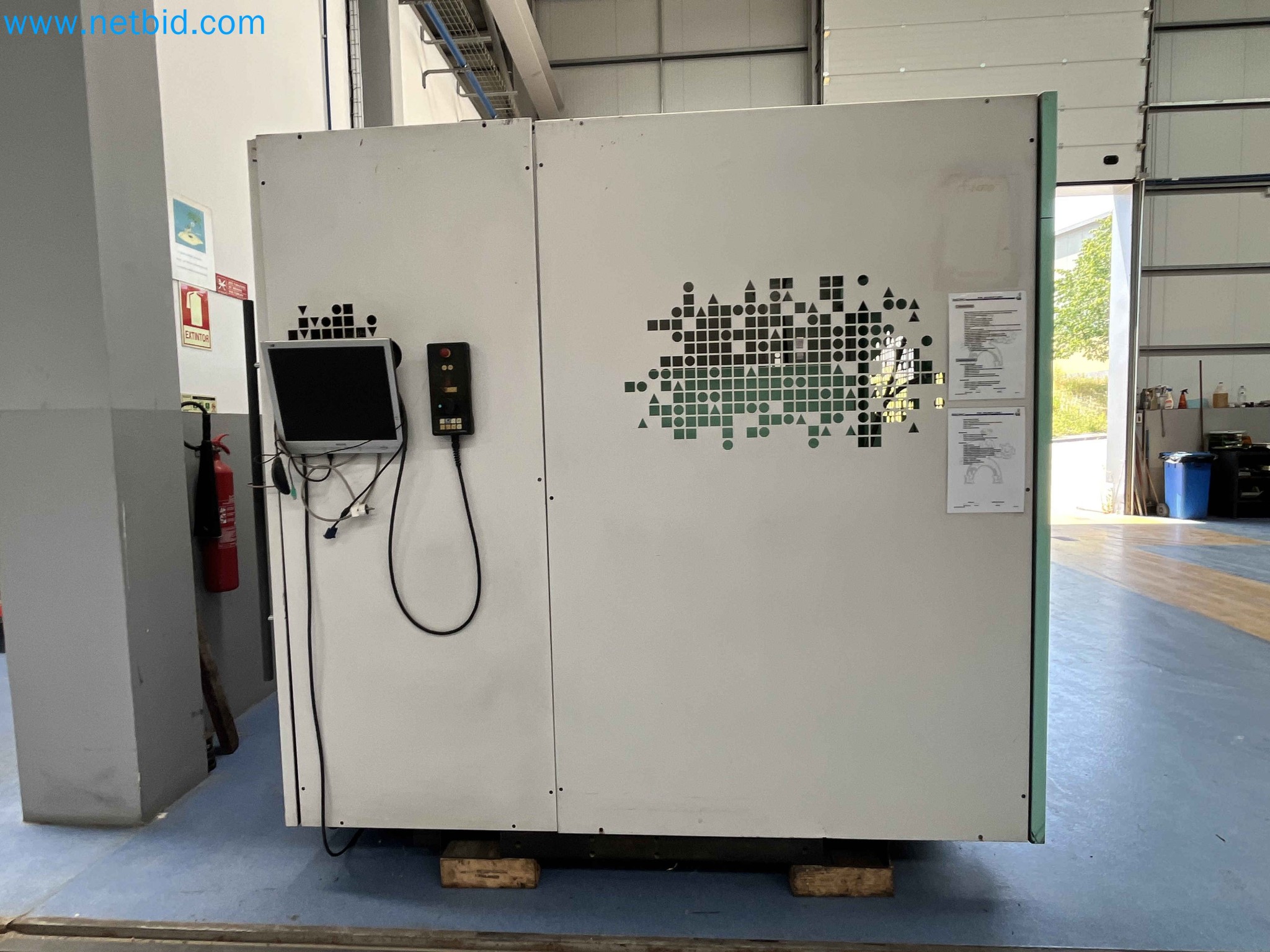 Aukce kovozpracujících stroju z nekolika uzavrených podniku v Portugalsku-14