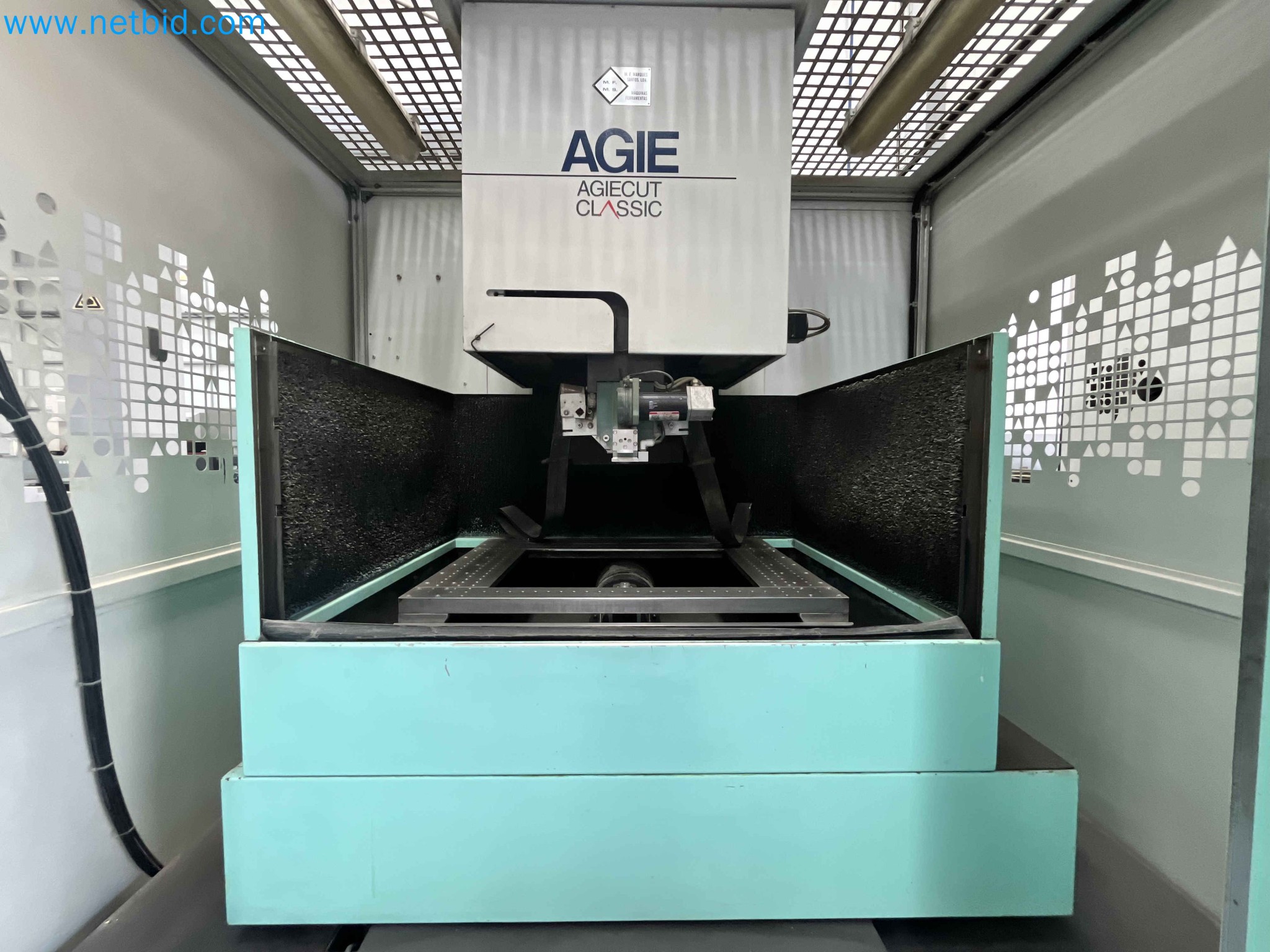 Aukce kovozpracujících stroju z nekolika uzavrených podniku v Portugalsku-15