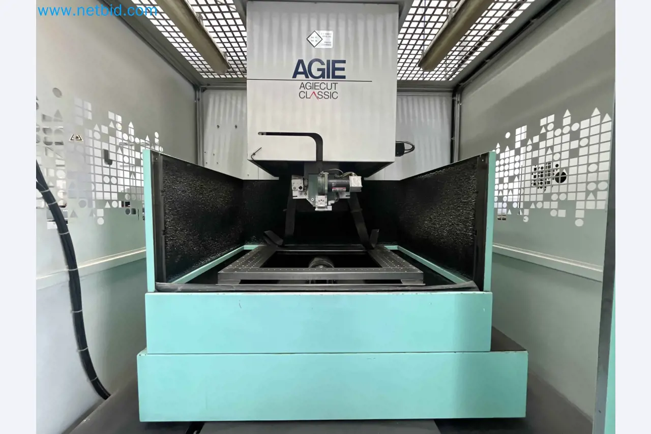 Komplette Werkstatten-Schließung – Hochwertige Maschinen für die Metallbearbeitung-15