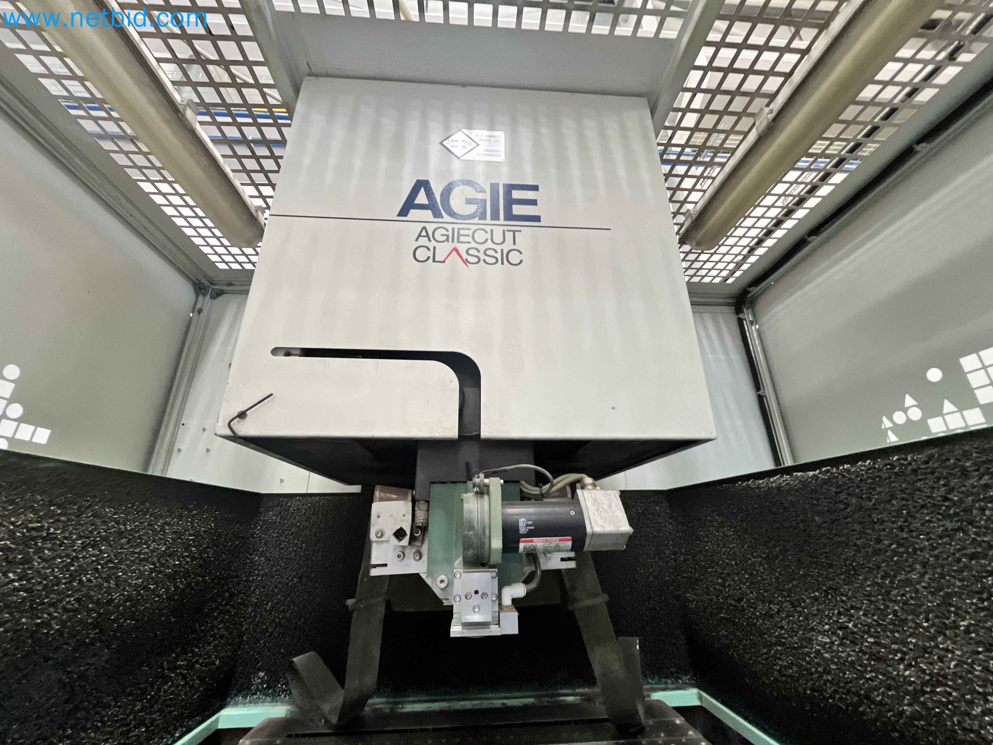 Aukce kovozpracujících stroju z nekolika uzavrených podniku v Portugalsku-6