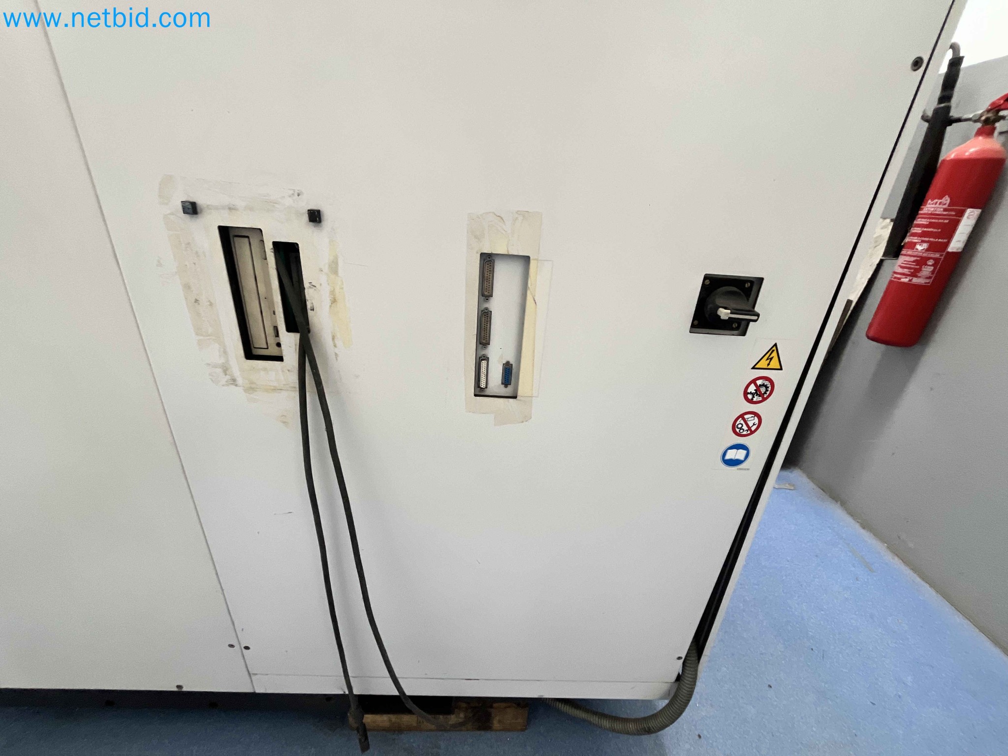 Aukce kovozpracujících stroju z nekolika uzavrených podniku v Portugalsku-9